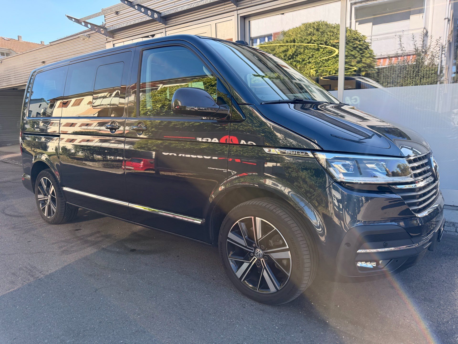 VW T6 Multivan 4MOTION Highline *** ABSOLUTE TOP AUSSTATTUNG ***-image-2