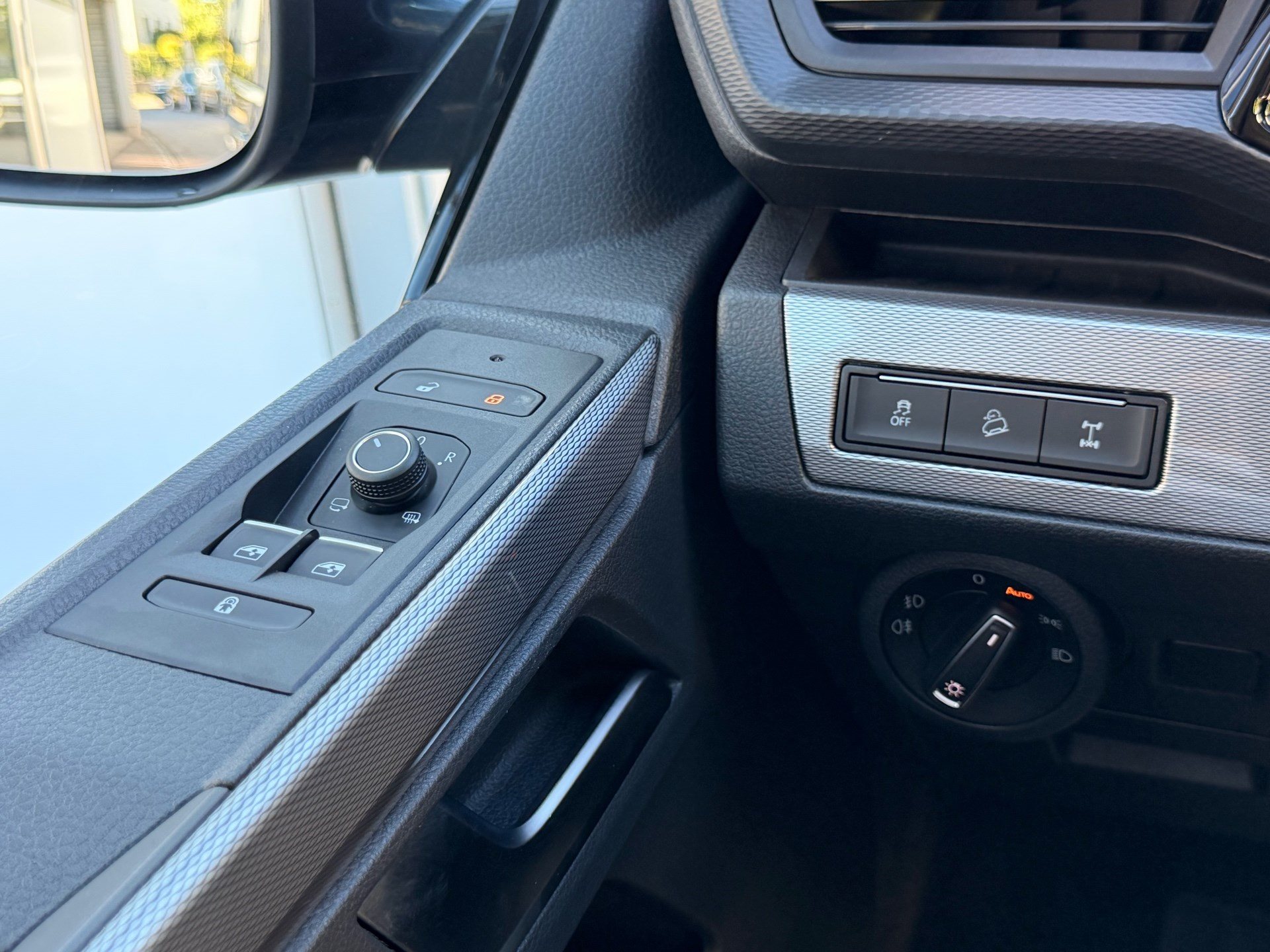 VW T6 Multivan 4MOTION Highline *** ABSOLUTE TOP AUSSTATTUNG ***-image-19