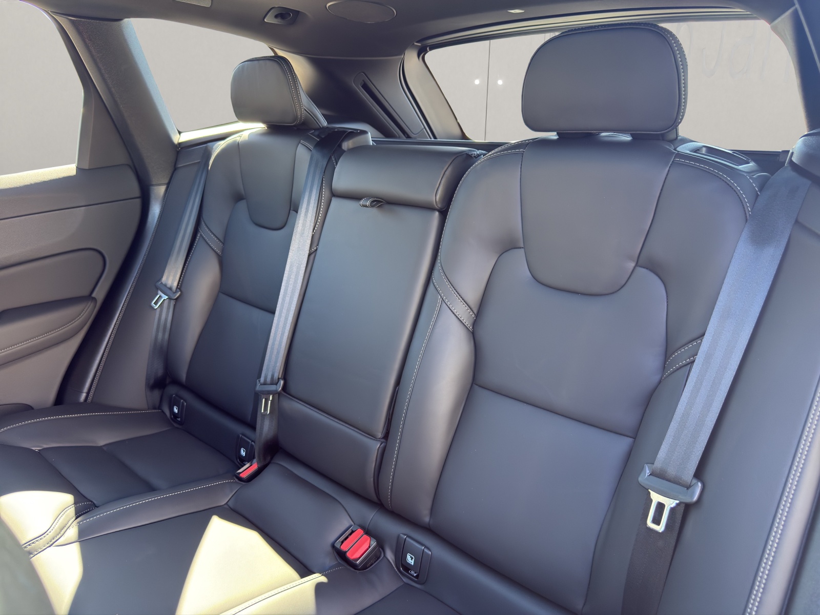 VOLVO XC60 2.0 T8 TE Black Edition eAWD-image-11