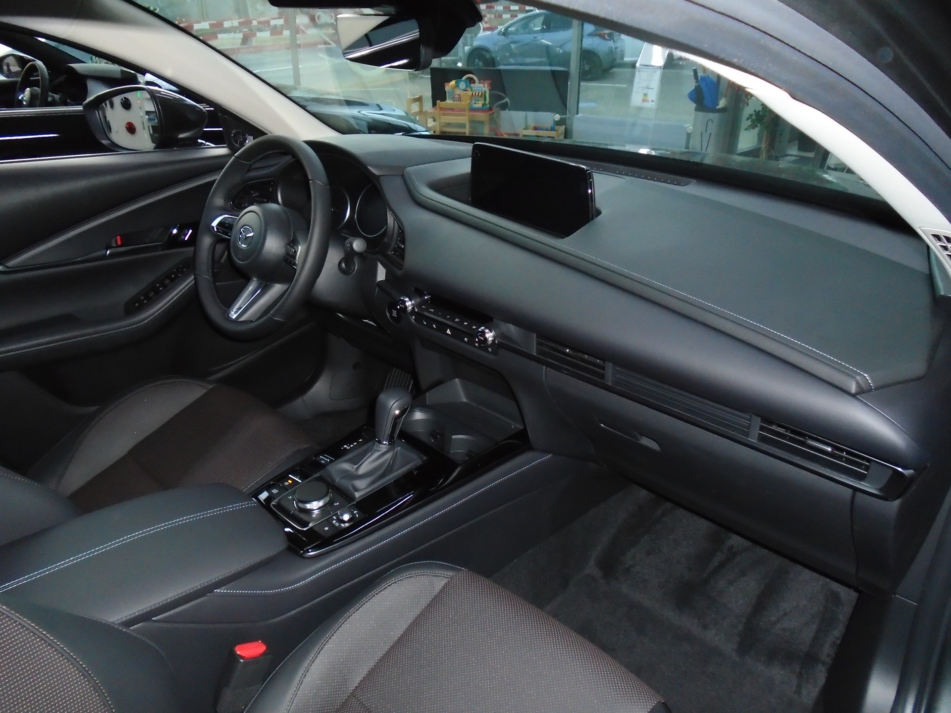 MAZDA CX-30 SKYACTIV-X 186 M Hybrid Takumi AWD AT-image-4