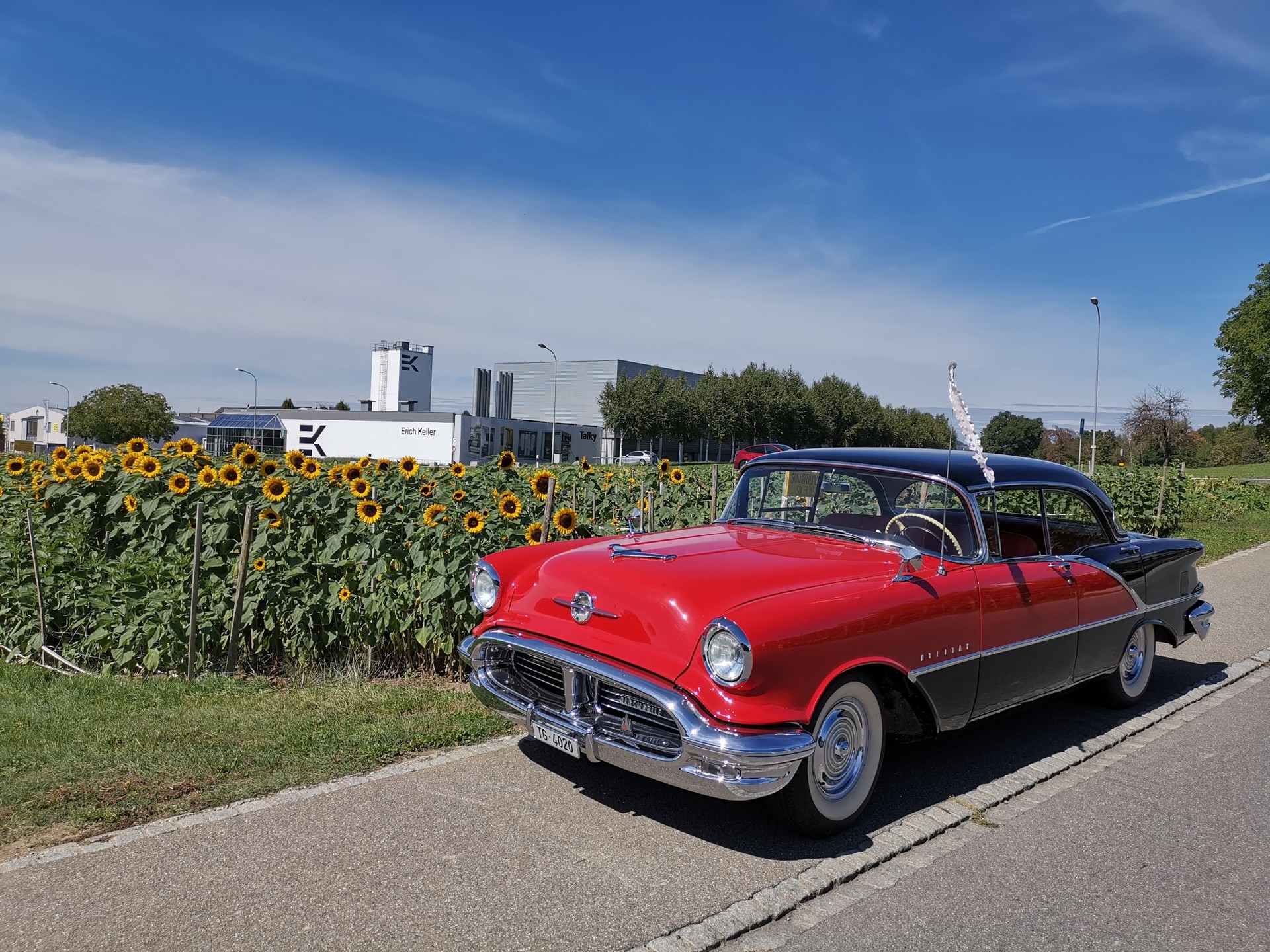 OLDSMOBILE DHS Super 88 GM Biel Schweiz-image-2