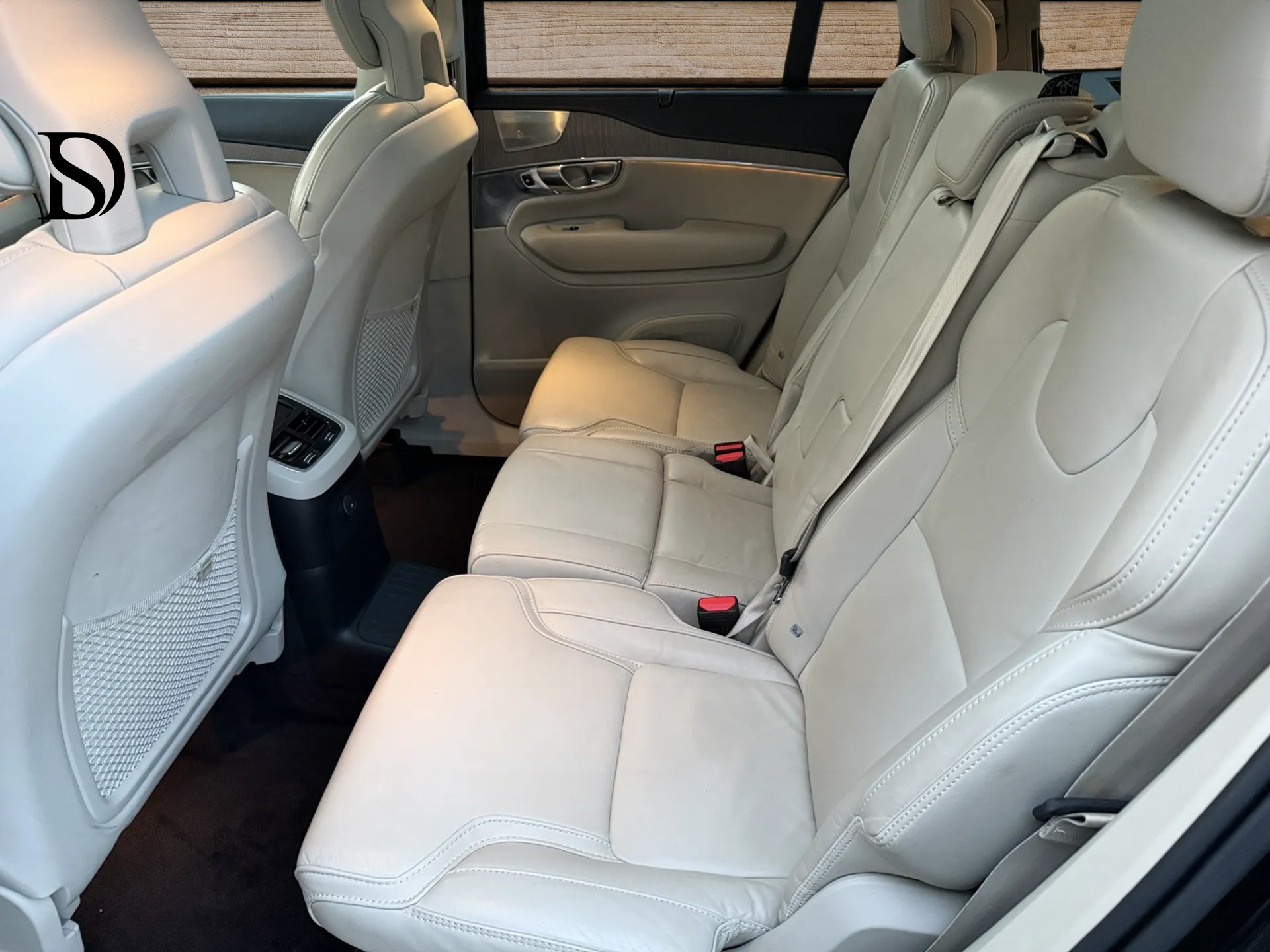 VOLVO XC90 T8 eAWD Inscription Geartronic-image-11
