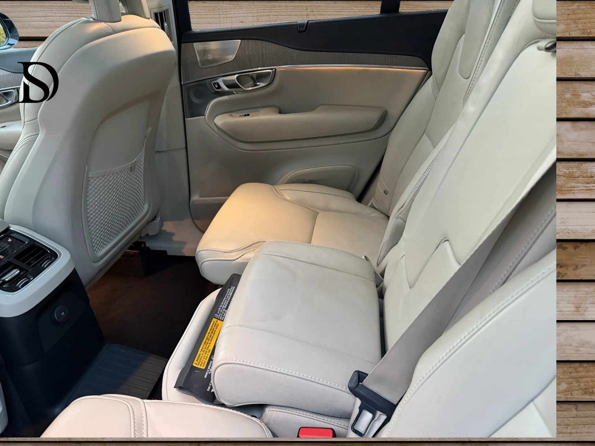 VOLVO XC90 T8 eAWD Inscription Geartronic-image-12