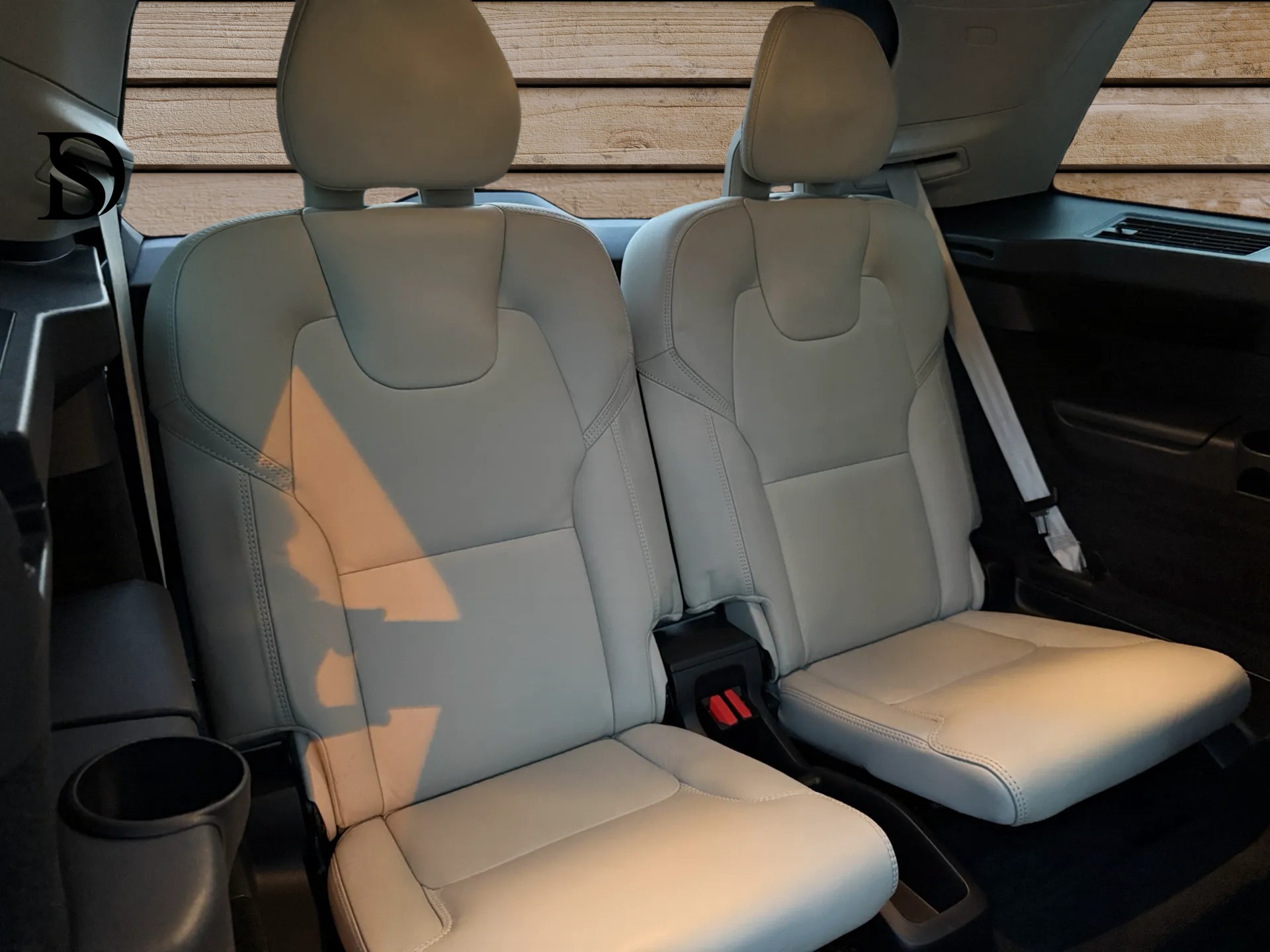 VOLVO XC90 T8 eAWD Inscription Geartronic-image-18