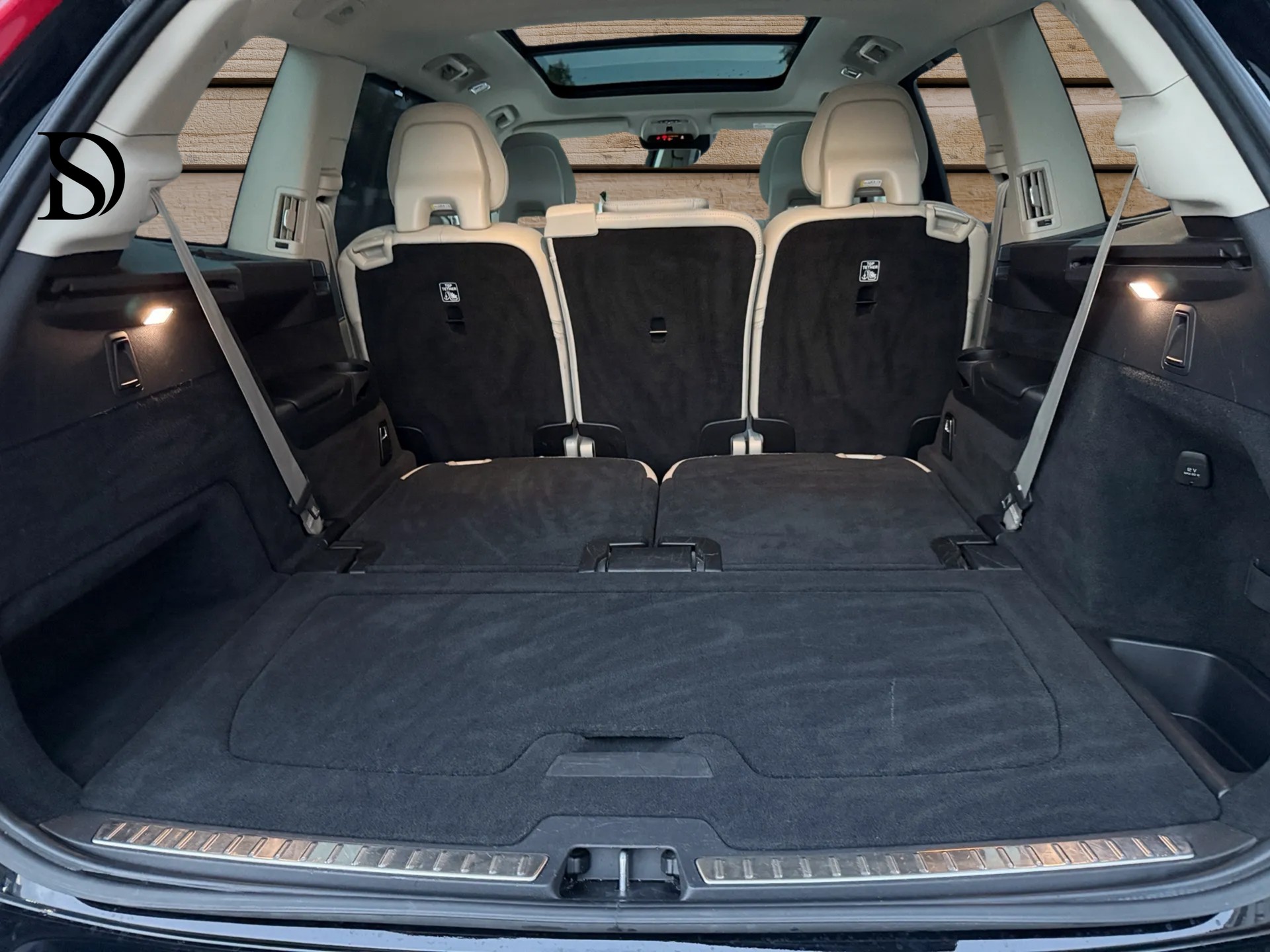 VOLVO XC90 T8 eAWD Inscription Geartronic-image-24