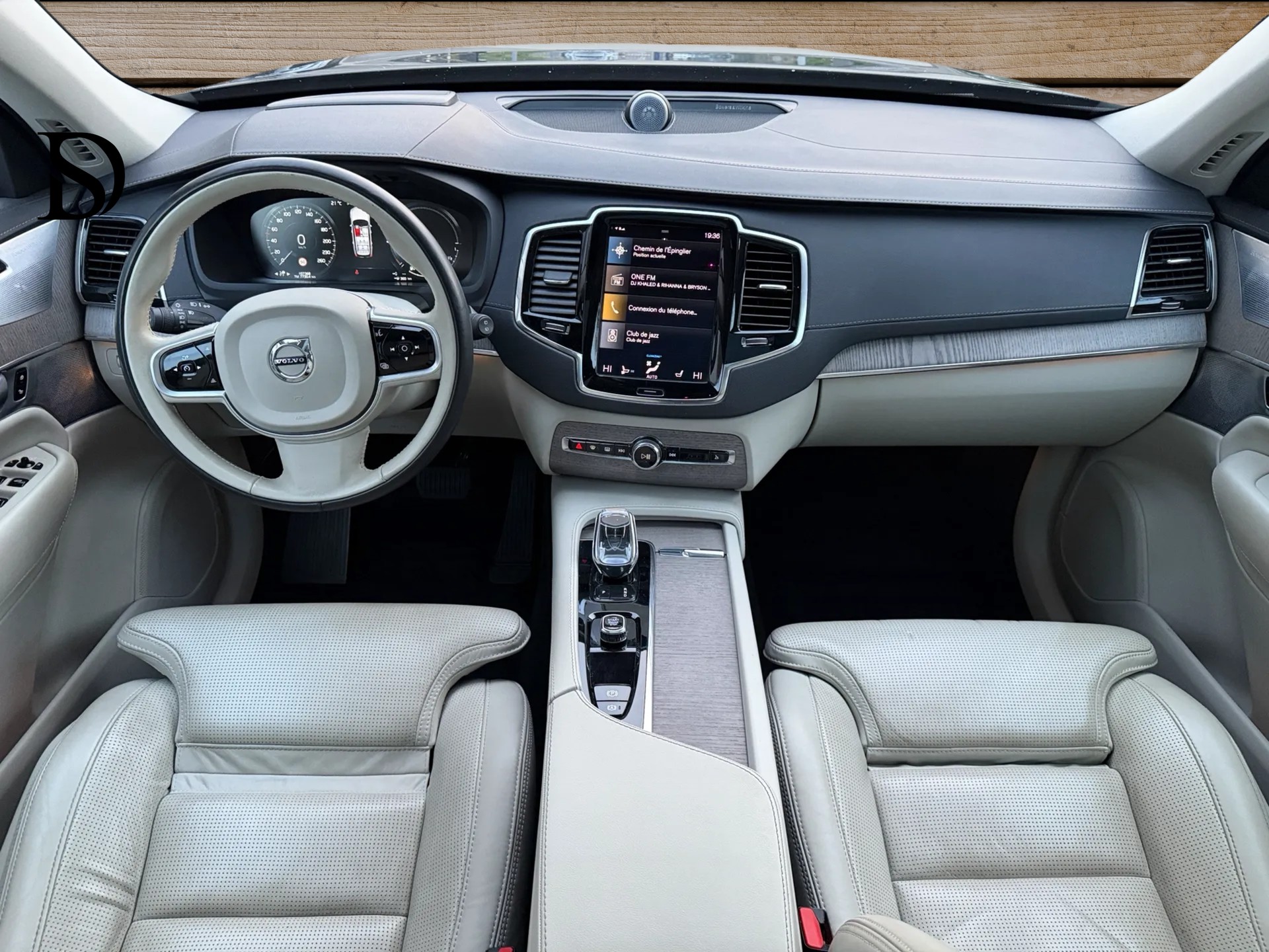 VOLVO XC90 T8 eAWD Inscription Geartronic-image-9