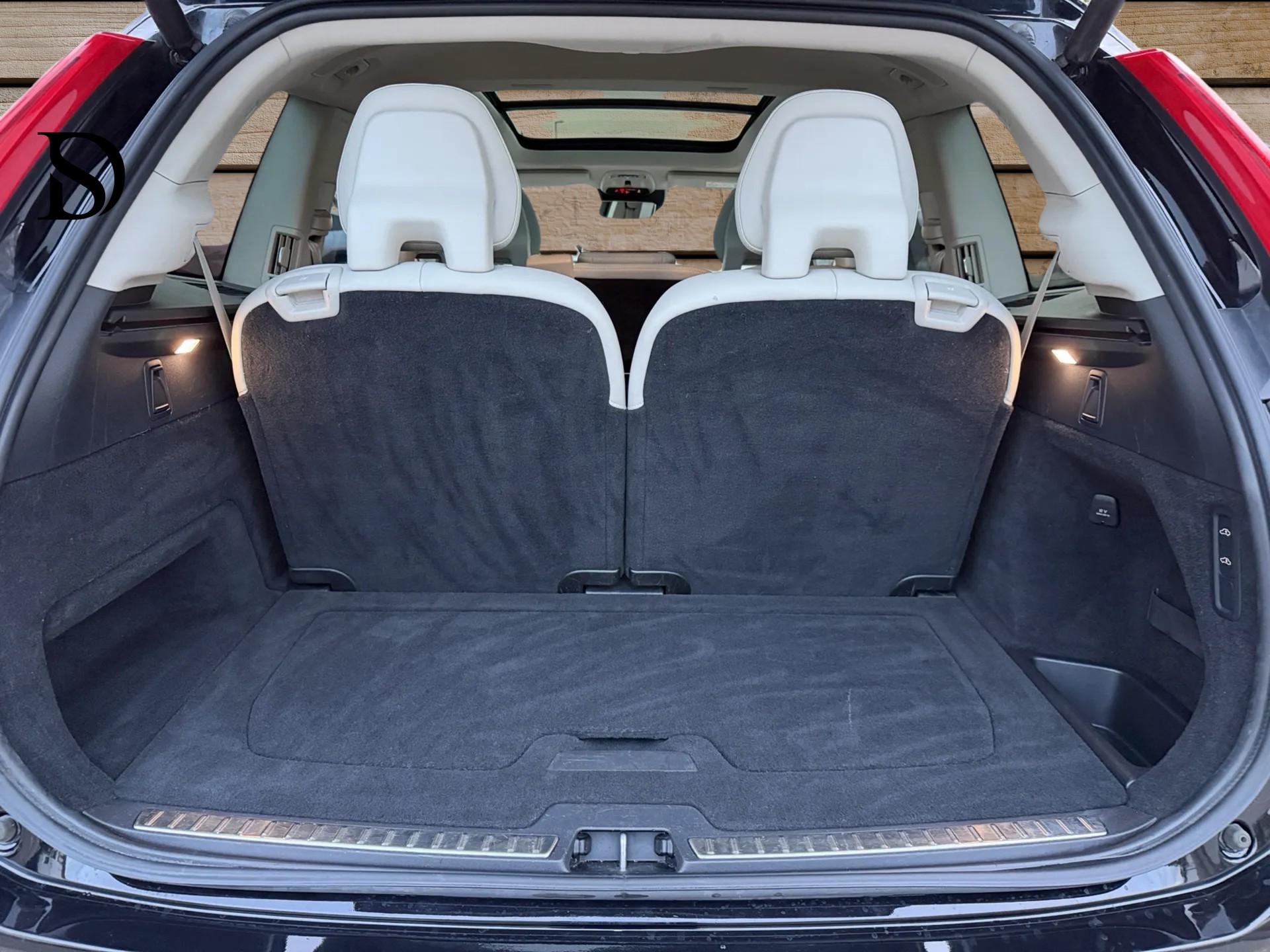 VOLVO XC90 T8 eAWD Inscription Geartronic-image-22