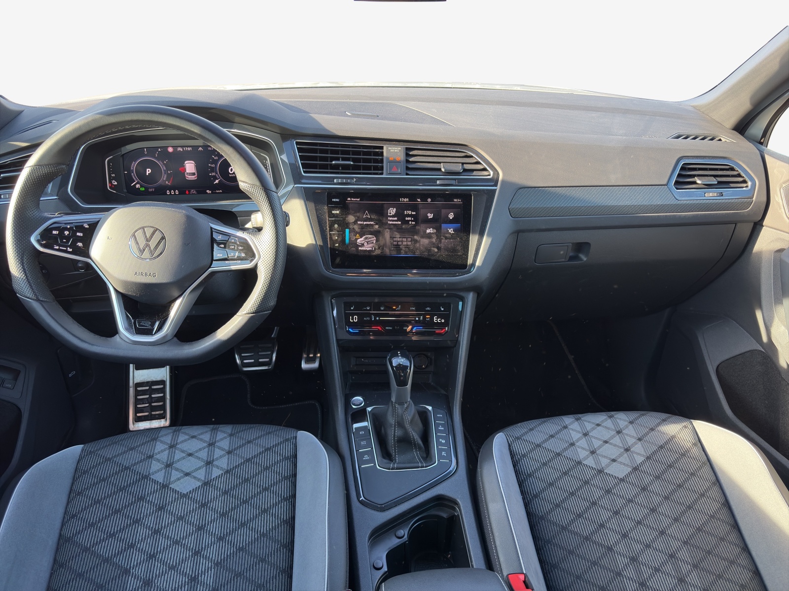VW Tiguan 1.4TSI PHEV R-Line DSG-image-8