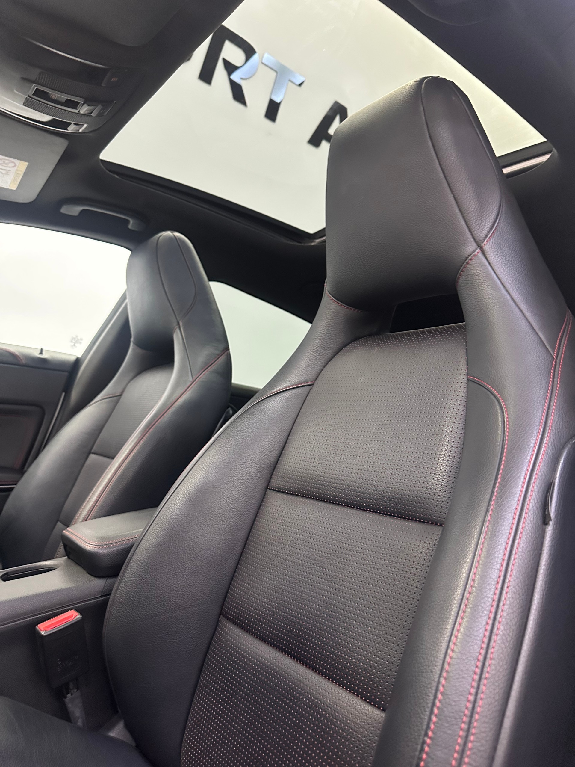 MERCEDES-BENZ CLA Shooting Brake 45 AMG 4Matic Speedshift-image-13