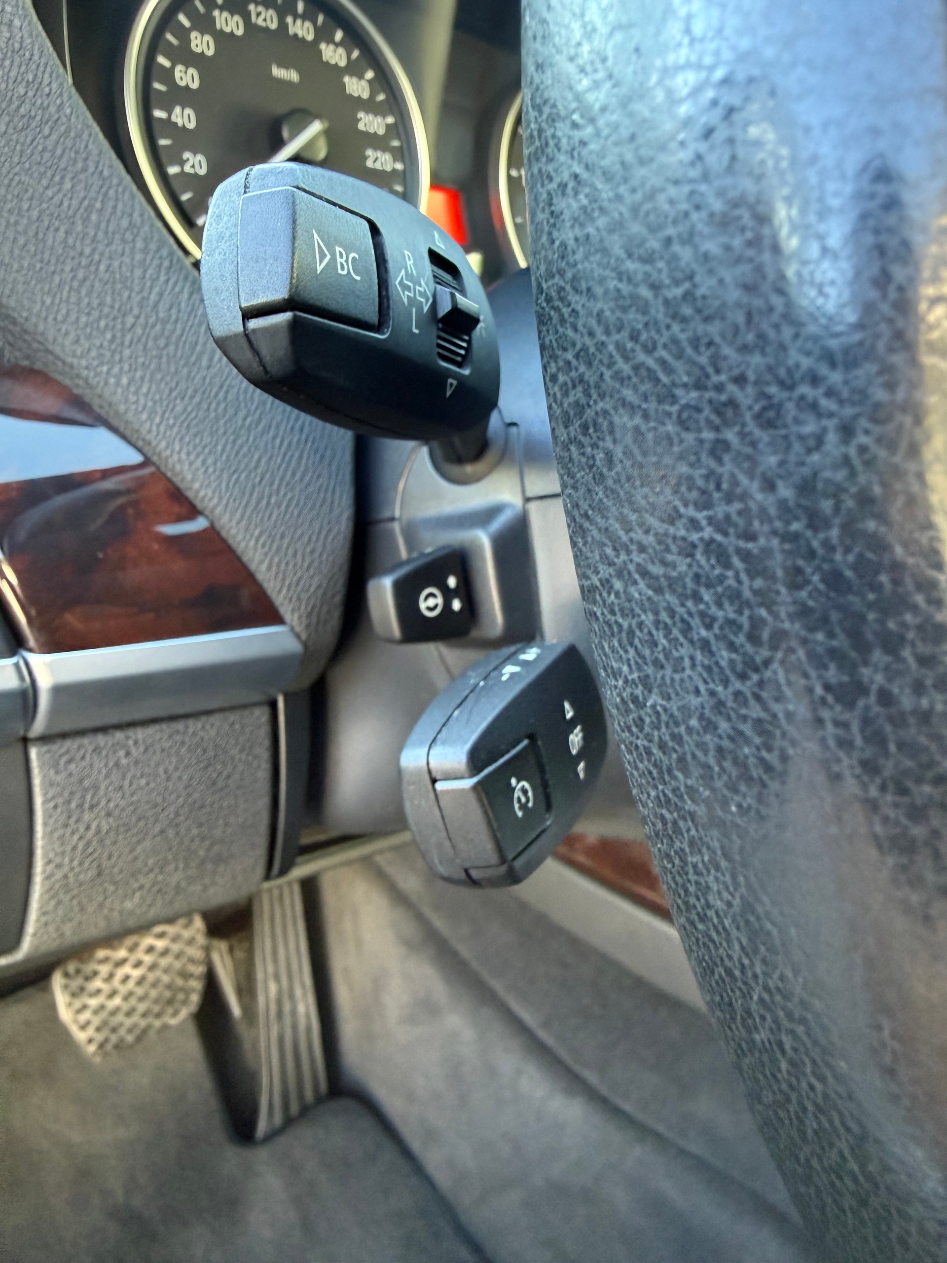BMW X5-image-12