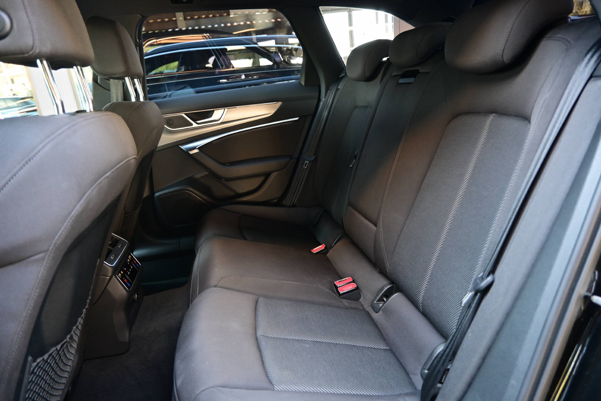 AUDI A6 Avant 3.0 50 TDI Sport quattro T-Tronic *ACC*-image-26