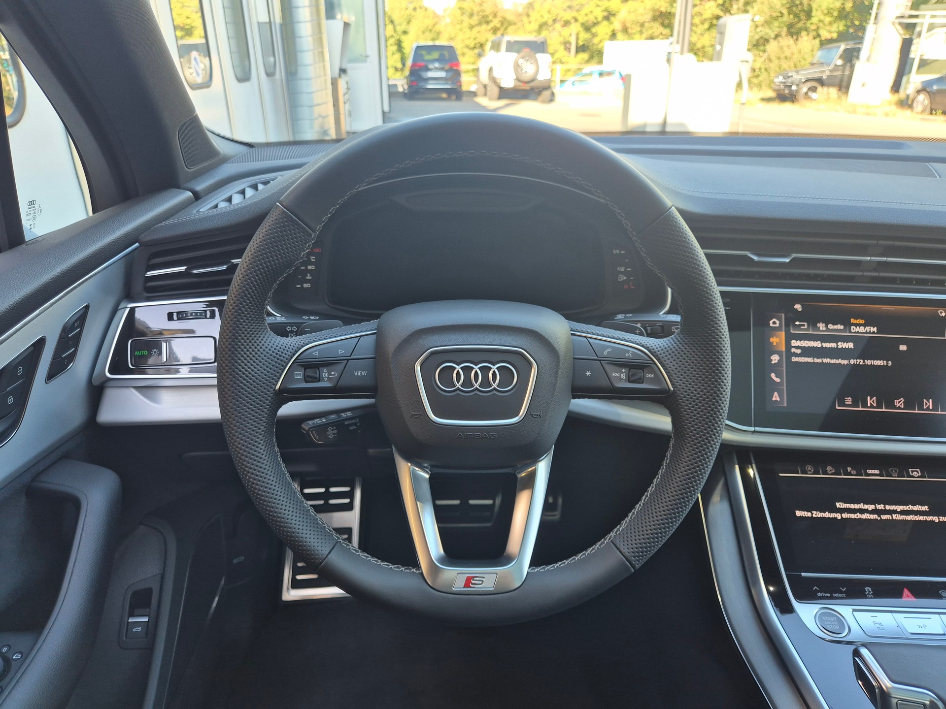 AUDI Q7 SUV TFSI quattro 250 kW S line tiptronic-image-16