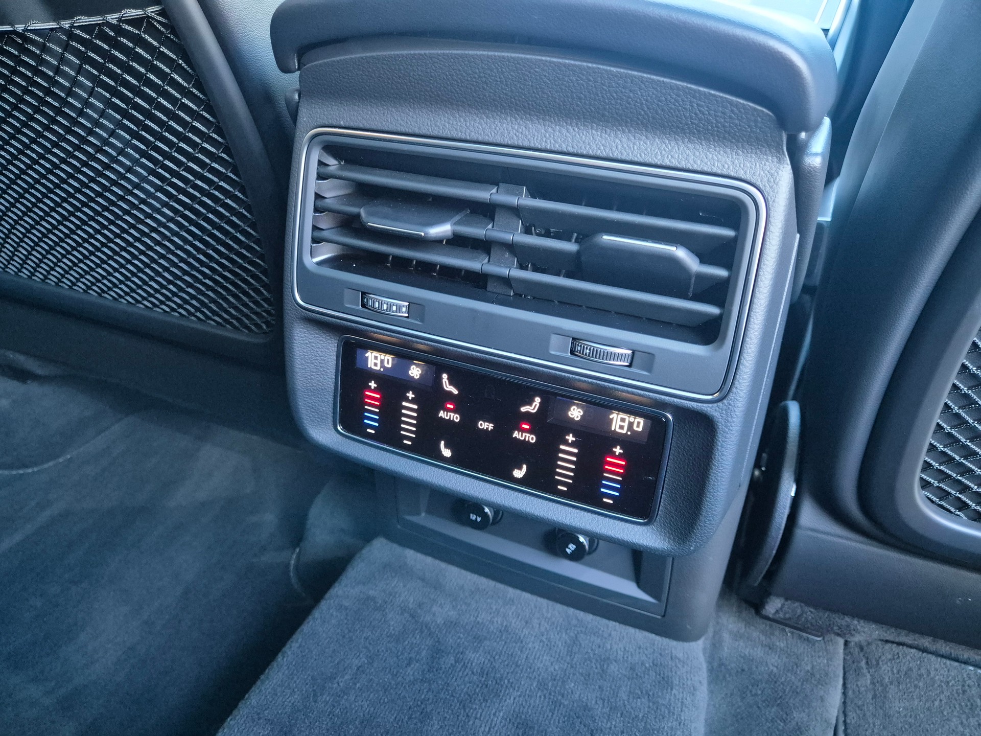 AUDI Q7 SUV TFSI quattro 250 kW S line tiptronic-image-20