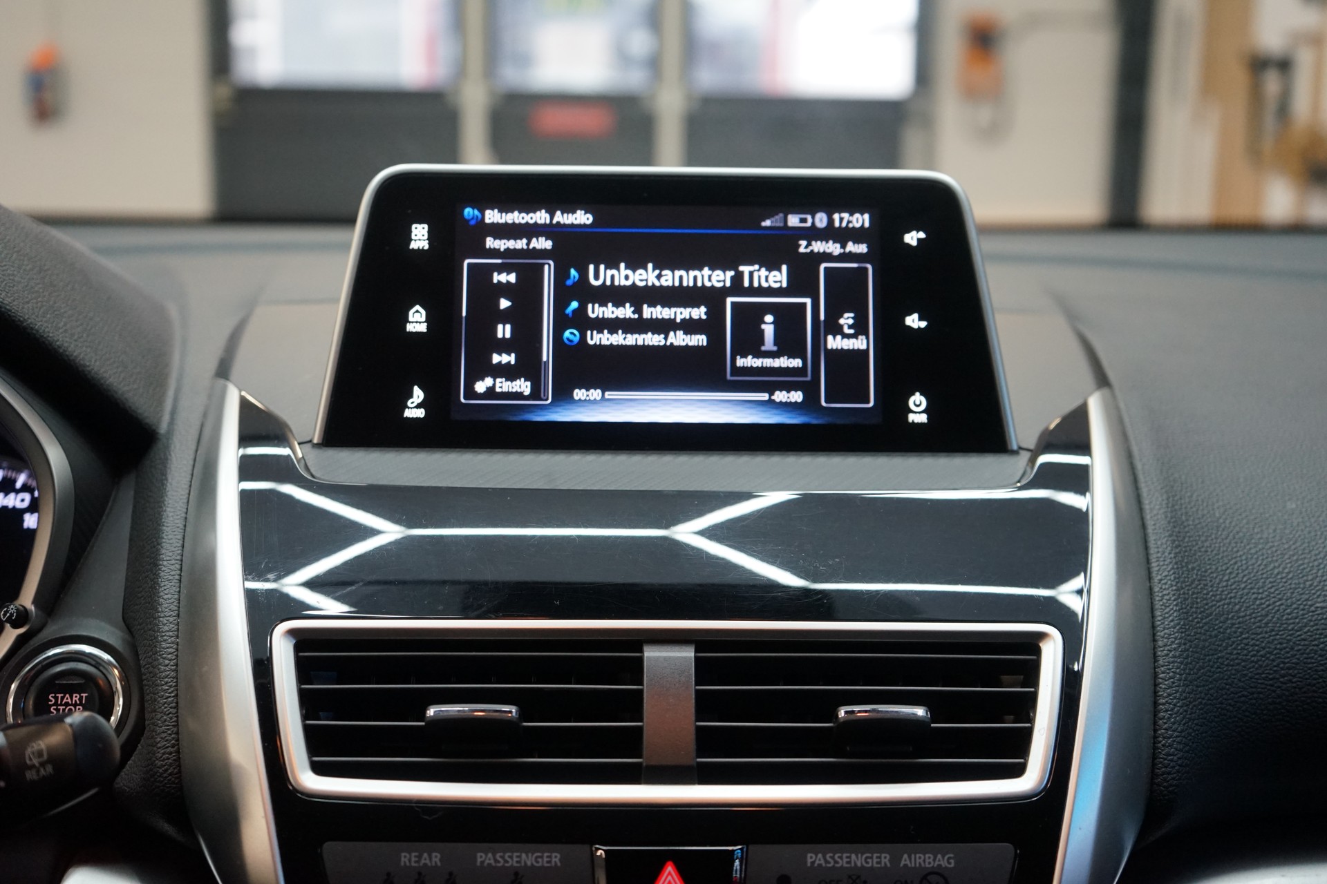 MITSUBISHI Eclipse Cross 1.5 T-Mivec Value 4WD CVT-image-13