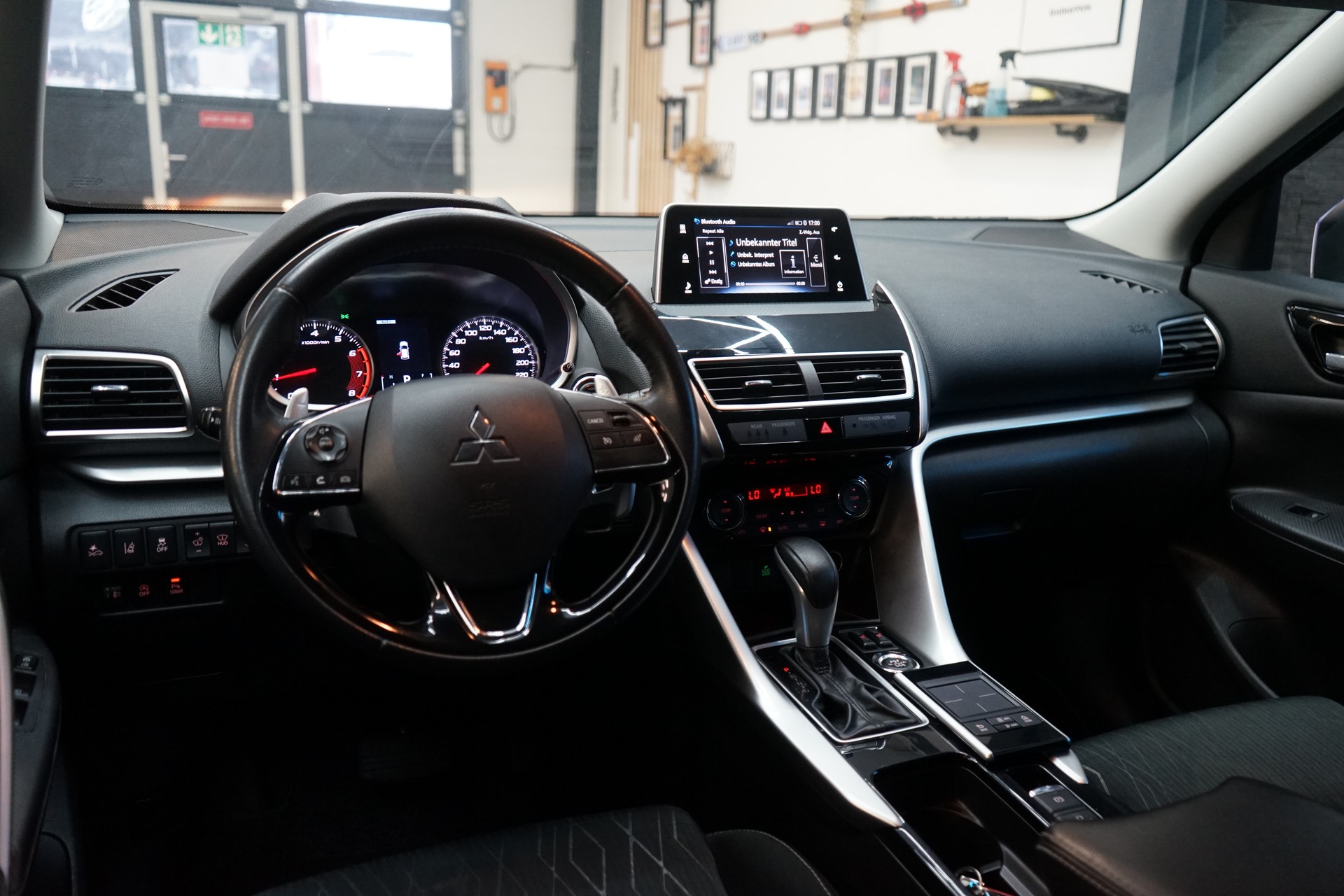 MITSUBISHI Eclipse Cross 1.5 T-Mivec Value 4WD CVT-image-5