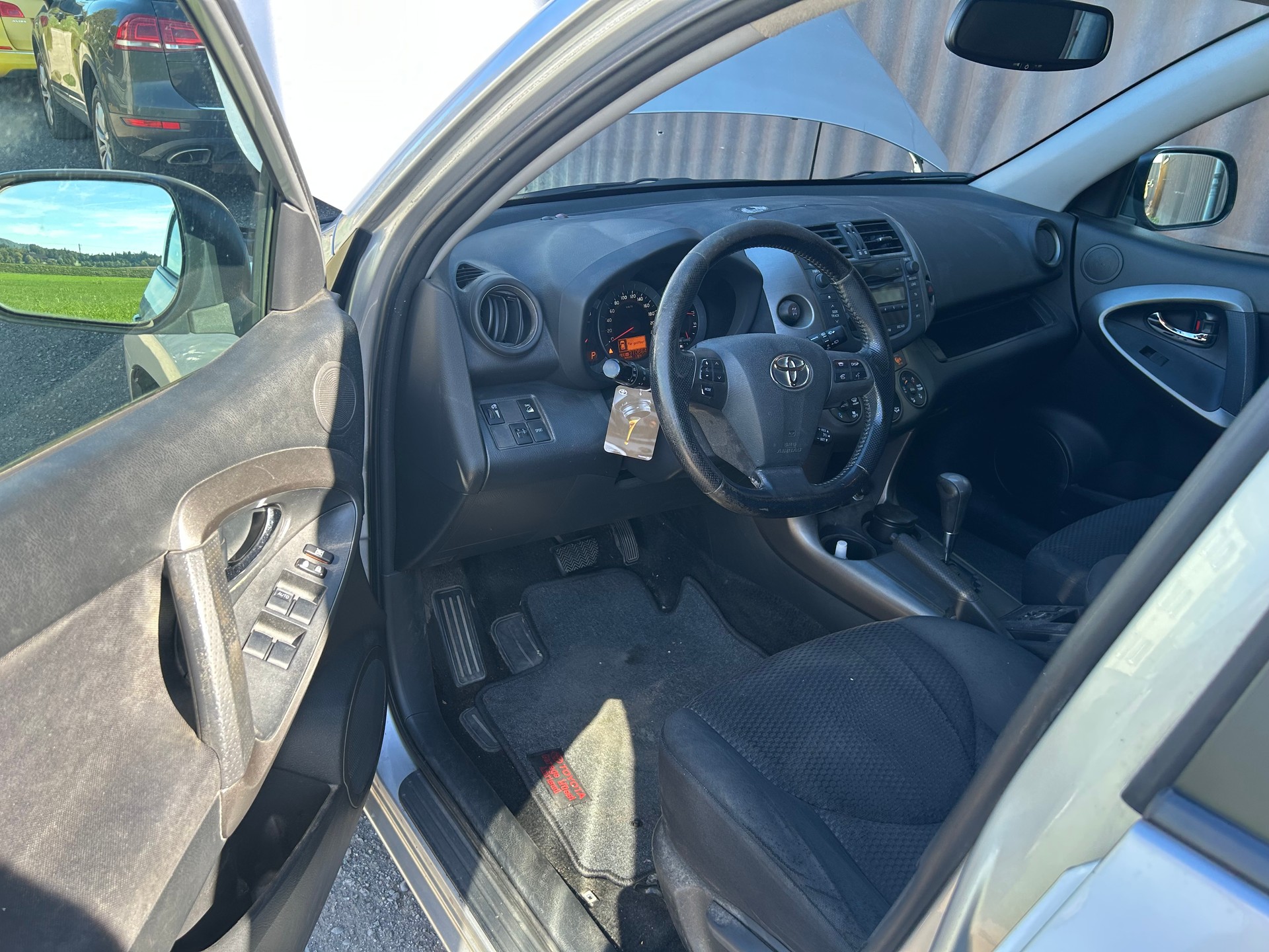 TOYOTA RAV-4 2.0 16V Linea Terra Multidrive mit MFK 10.10.2025-image-11