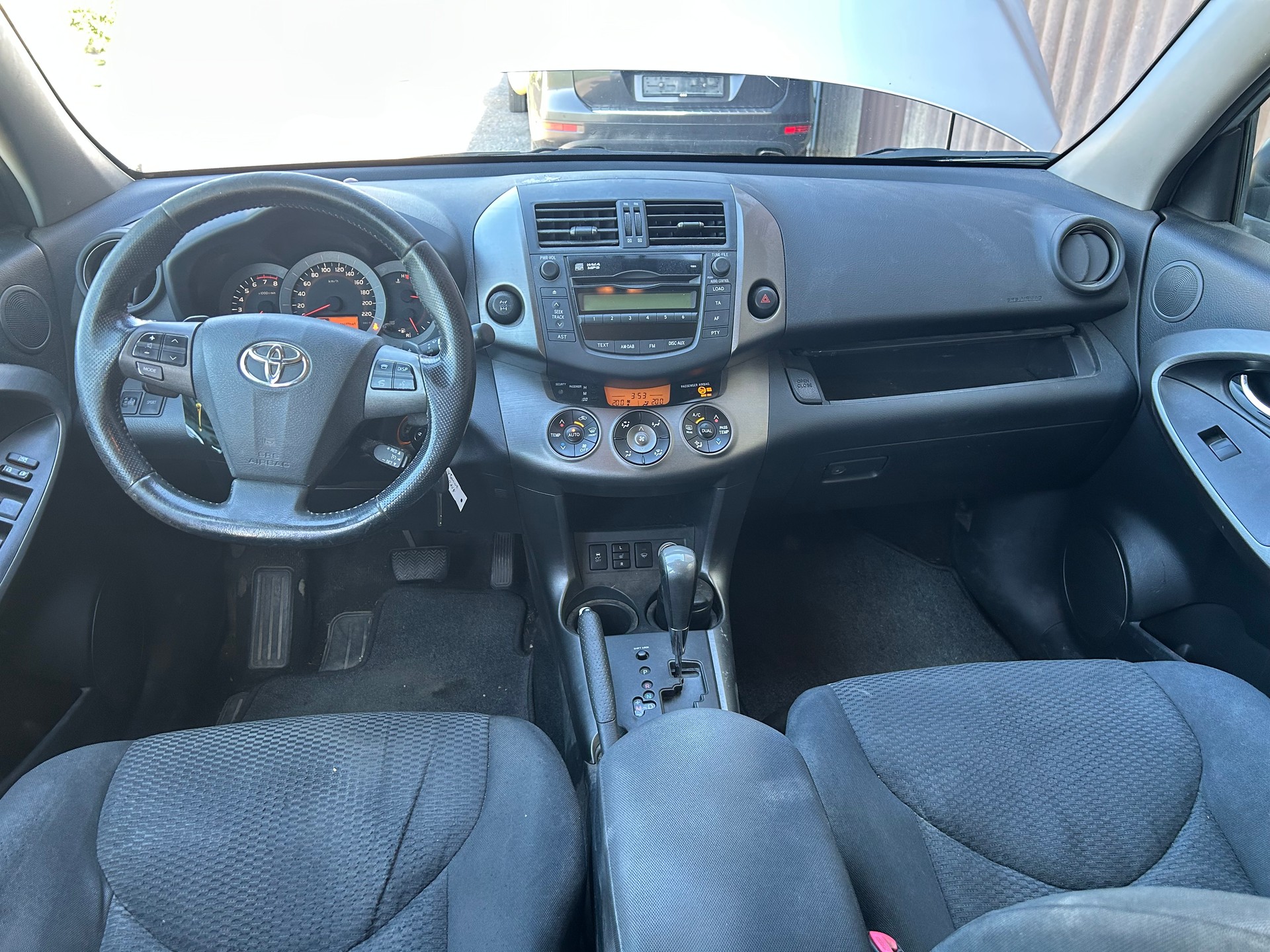 TOYOTA RAV-4 2.0 16V Linea Terra Multidrive mit MFK 10.10.2025-image-10