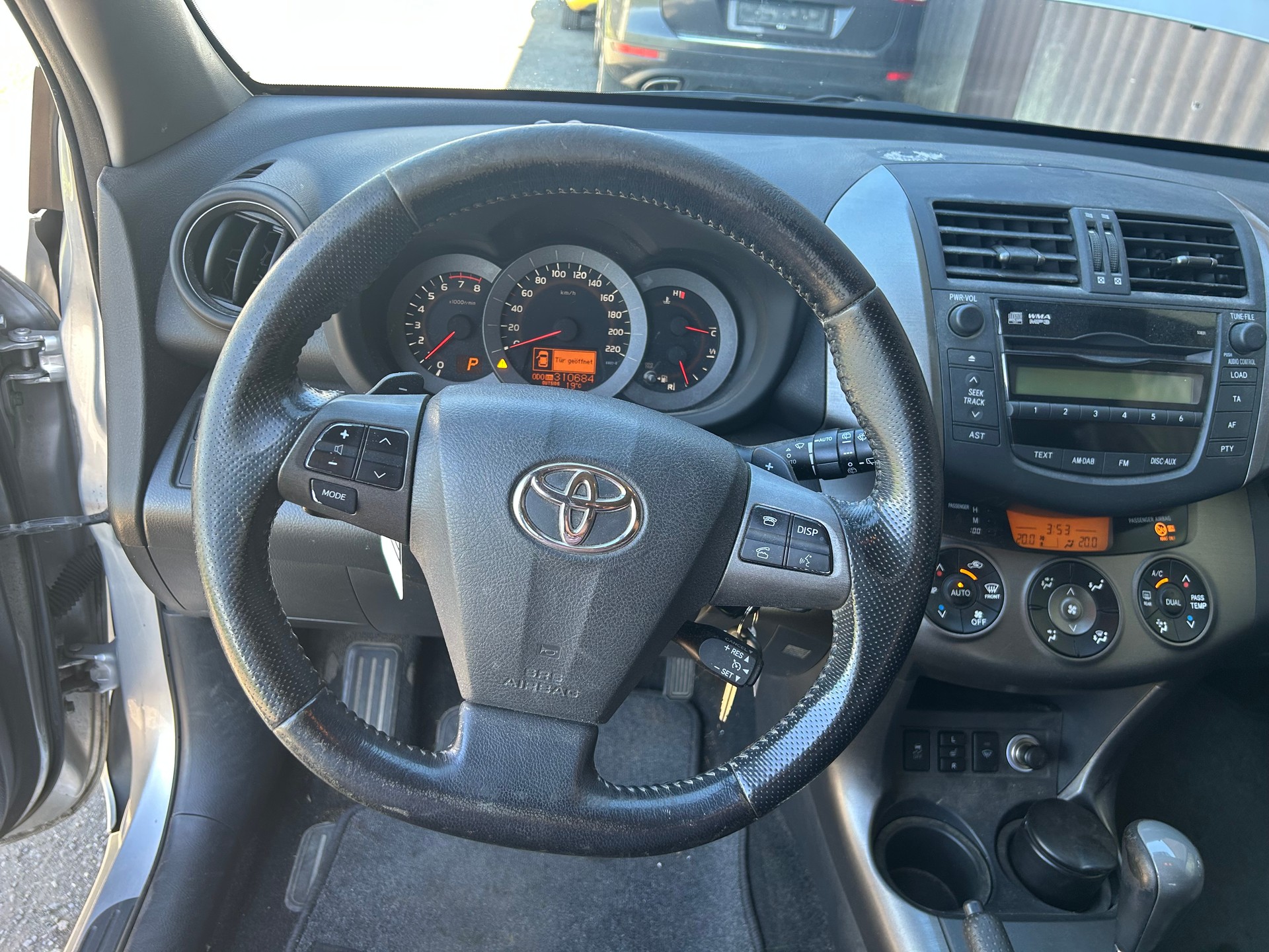 TOYOTA RAV-4 2.0 16V Linea Terra Multidrive mit MFK 10.10.2025-image-7