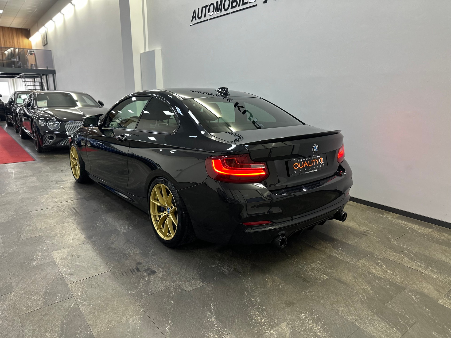 BMW M235i xDrive Steptronic-image-3