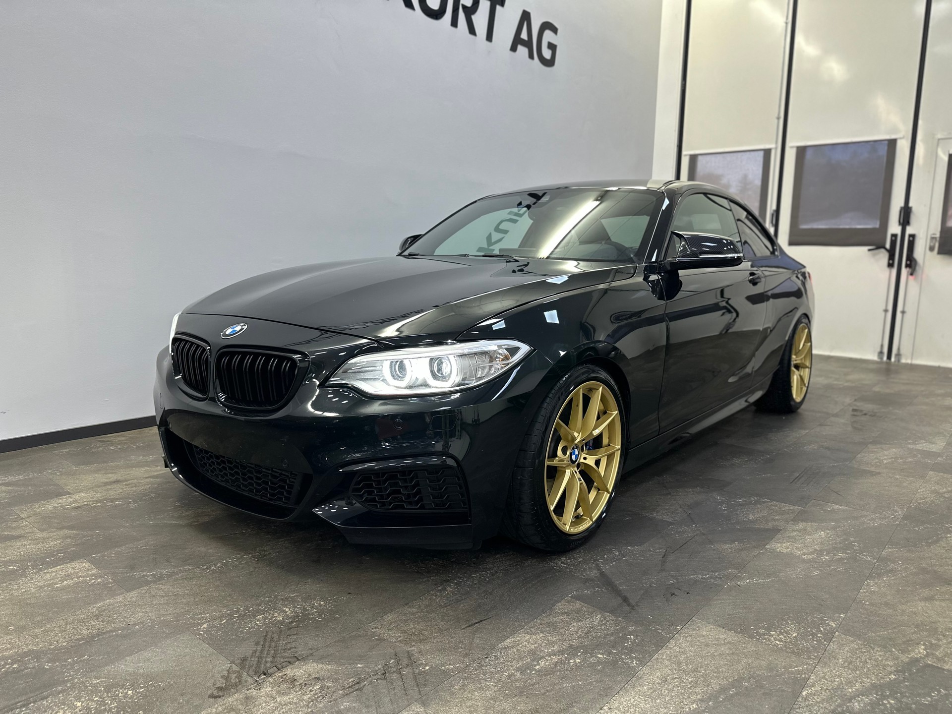 BMW M235i xDrive Steptronic-image-6