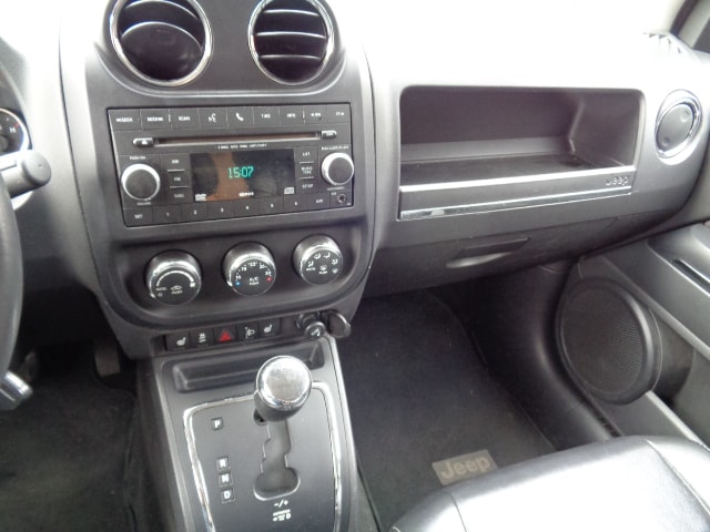 JEEP Compass 2.4 Limited CVT-image-11