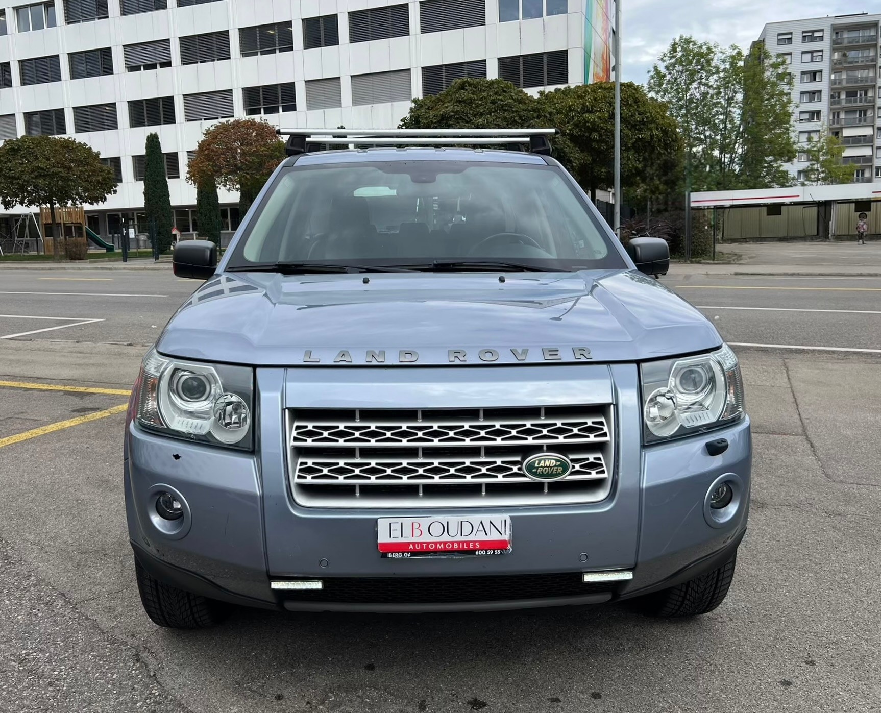 LAND ROVER Freelander 2.2 TD4 S Automatic-image-1