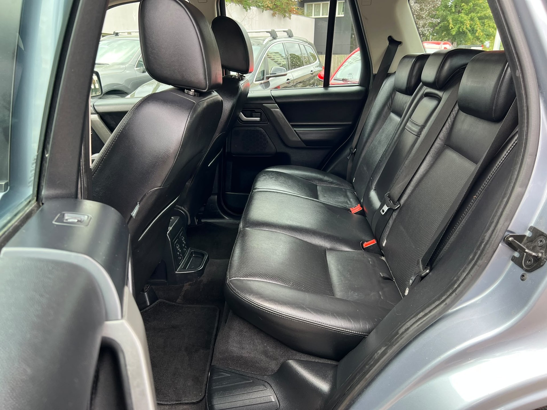 LAND ROVER Freelander 2.2 TD4 S Automatic-image-10