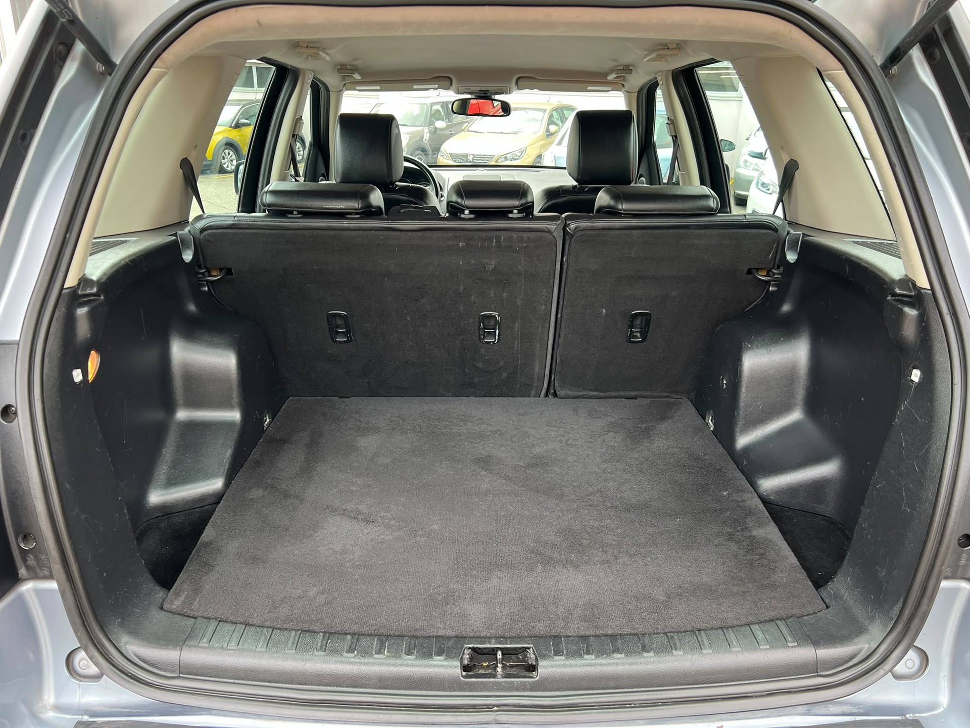 LAND ROVER Freelander 2.2 TD4 S Automatic-image-11