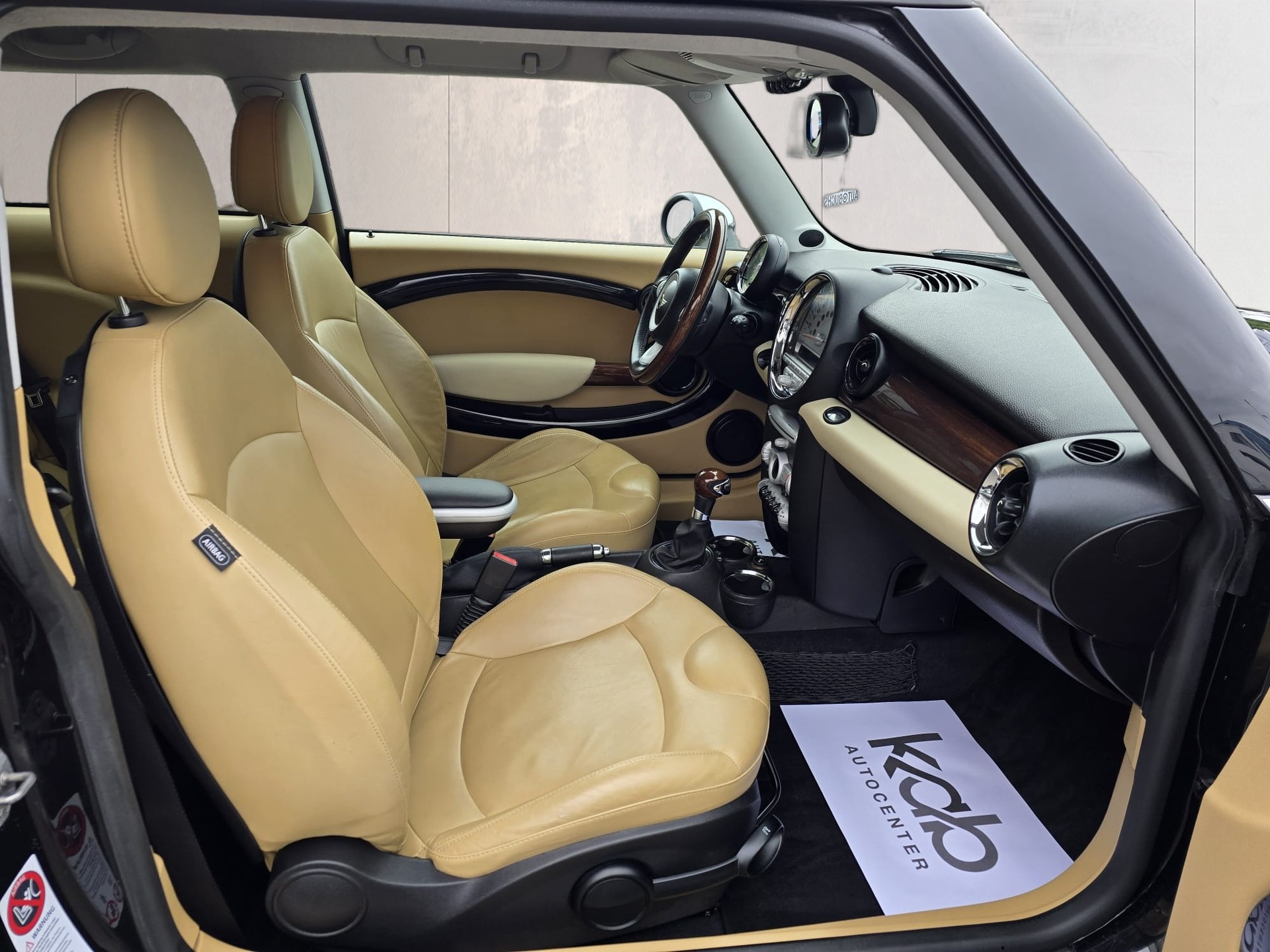 MINI Cooper S Steptronic-image-15