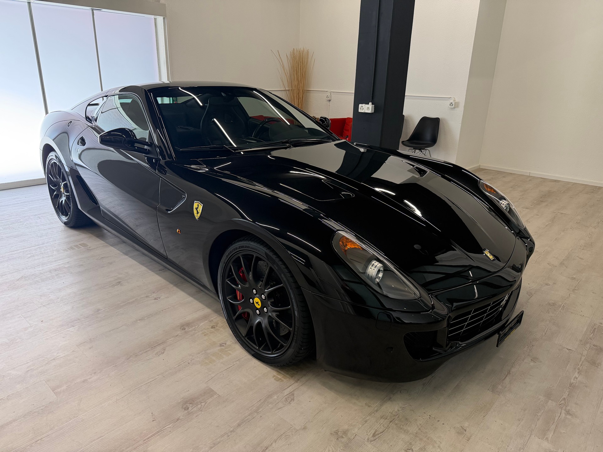 FERRARI 599 GTB-image-6
