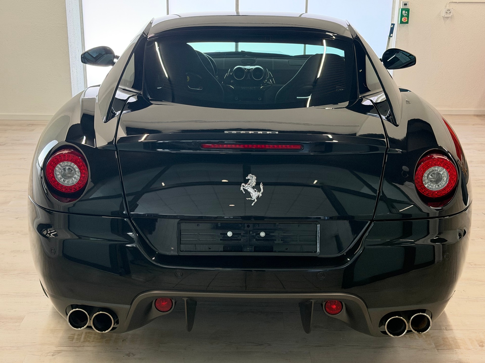 FERRARI 599 GTB-image-14