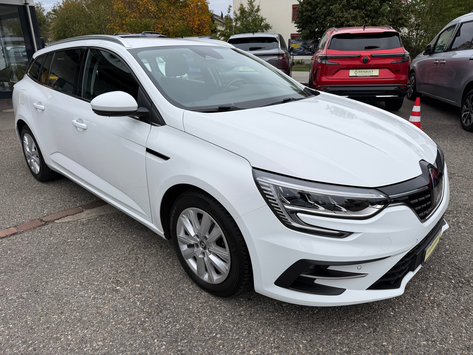 RENAULT Mégane Grandtour 1.5 dCi Business EDC-image-7