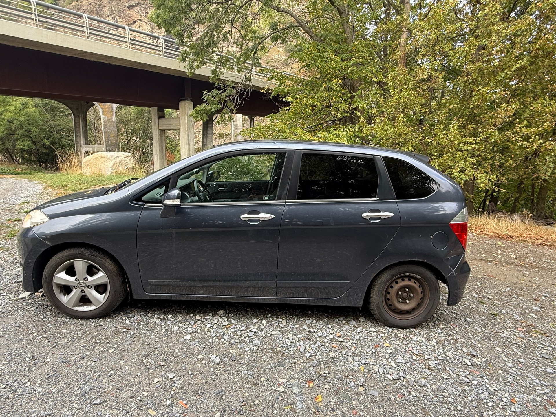 HONDA FR-V 2.0 Comfort-image-3