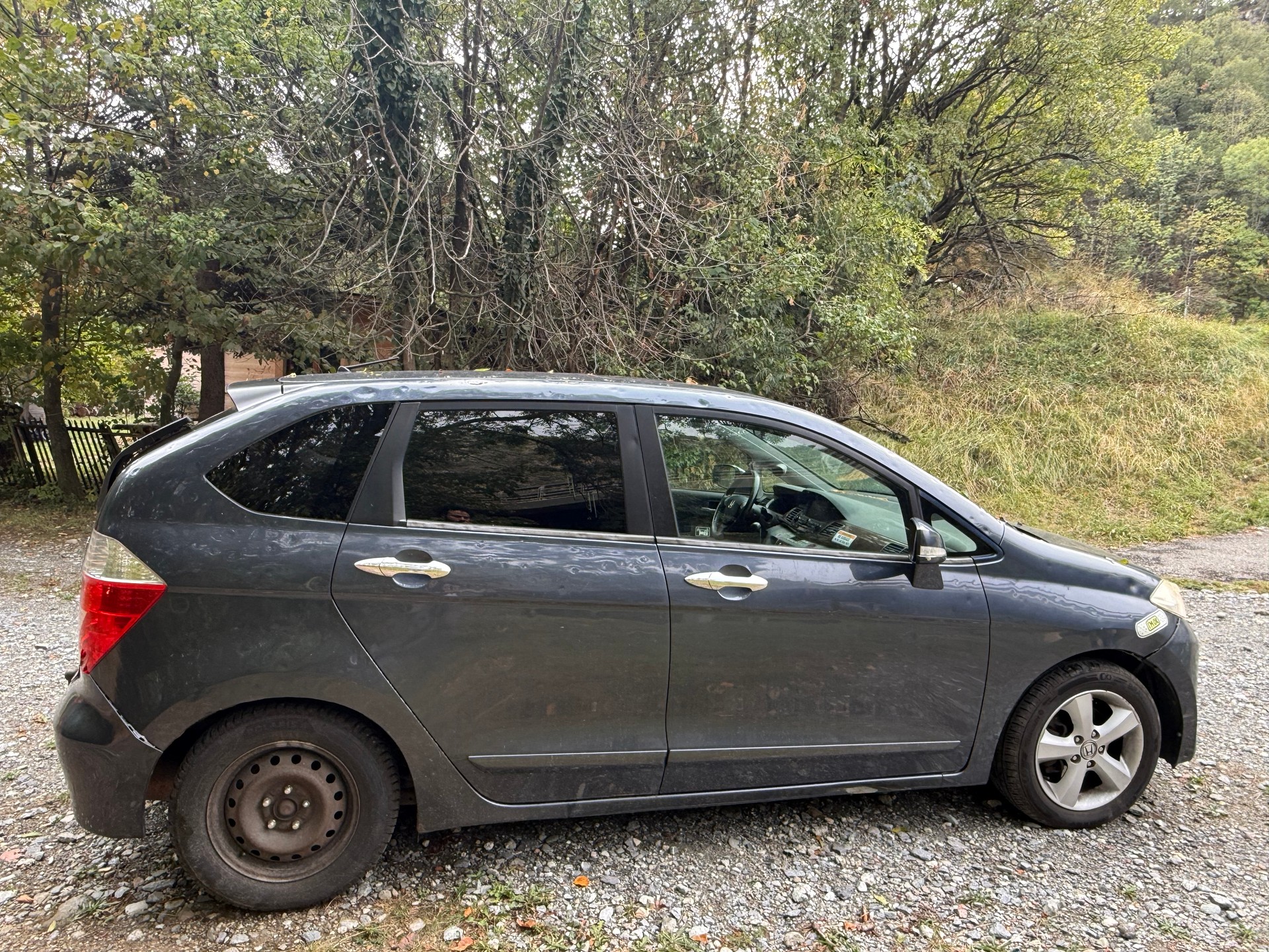 HONDA FR-V 2.0 Comfort-image-4