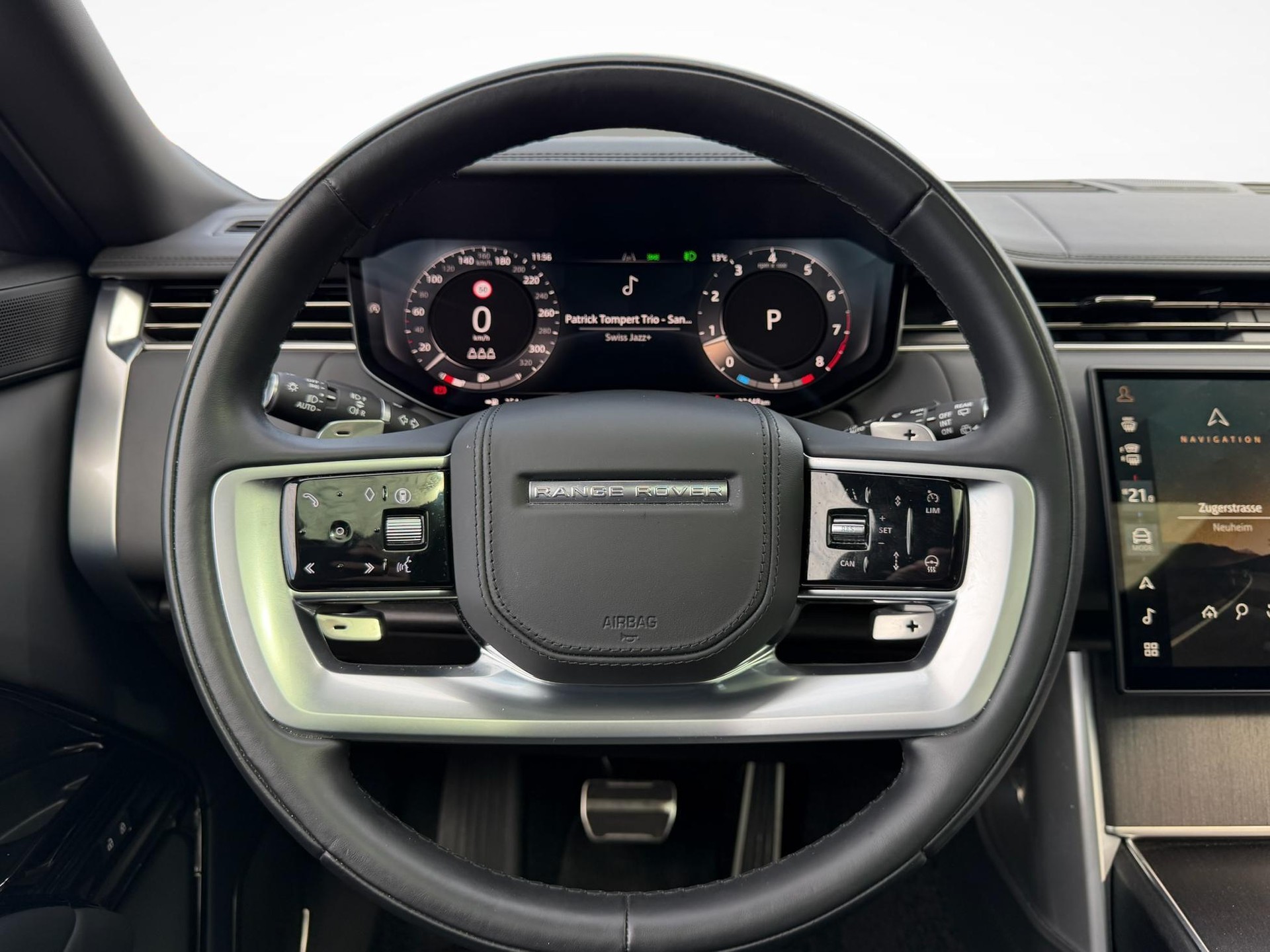 LAND ROVER Range Rover 4.4 V8 SV-image-9