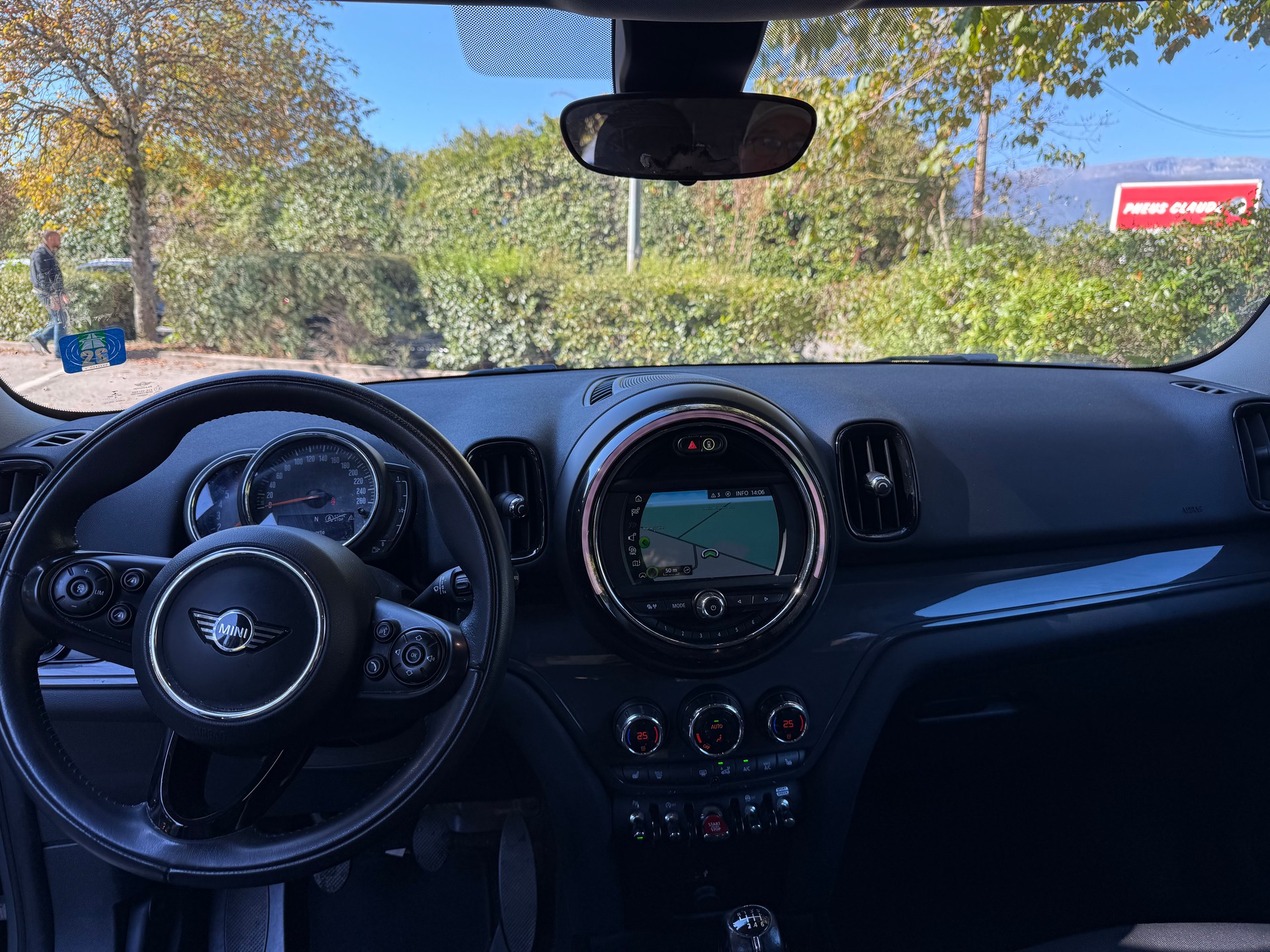 MINI Countryman Cooper D ALL4-image-6