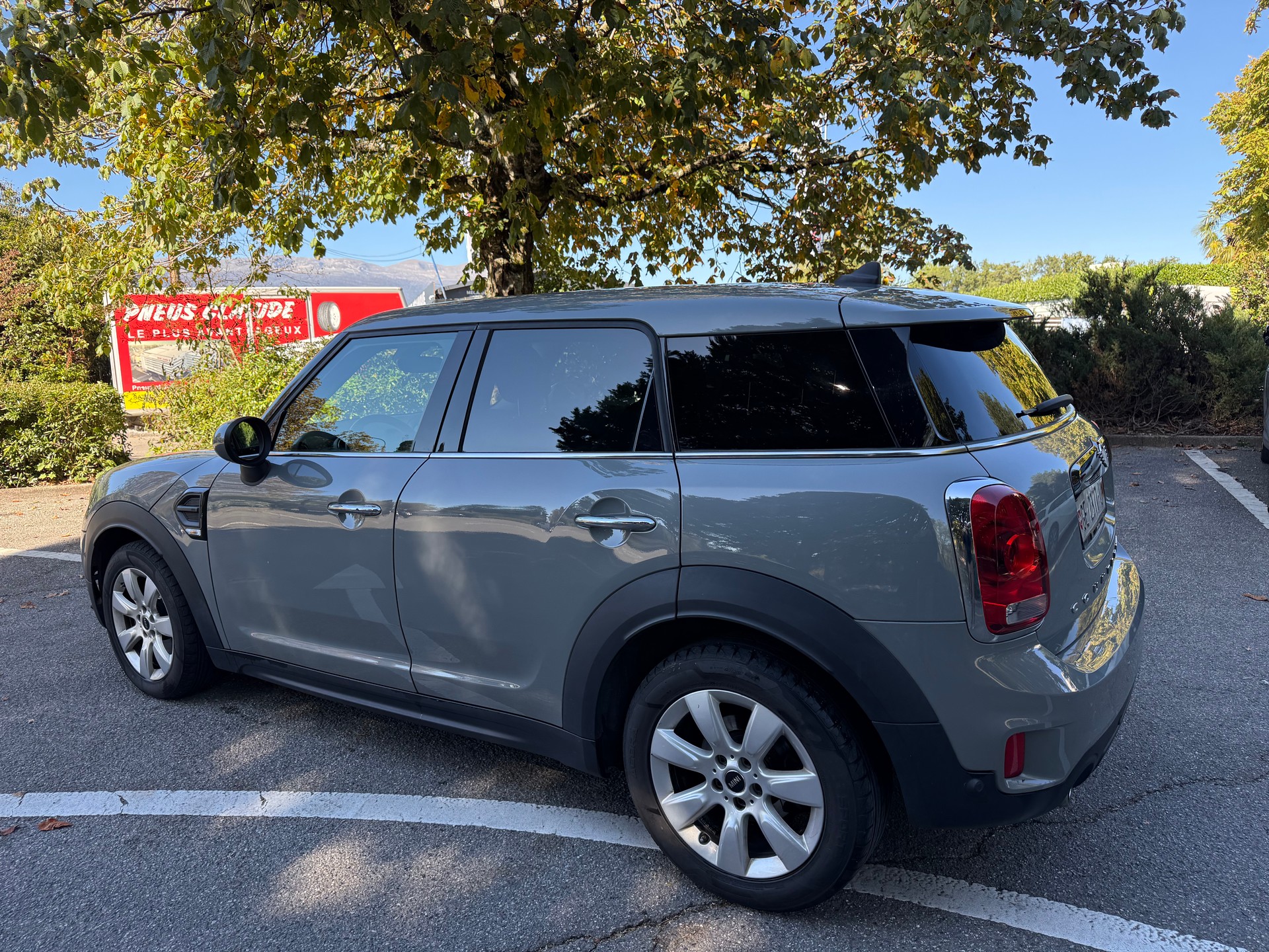 MINI Countryman Cooper D ALL4-image-5