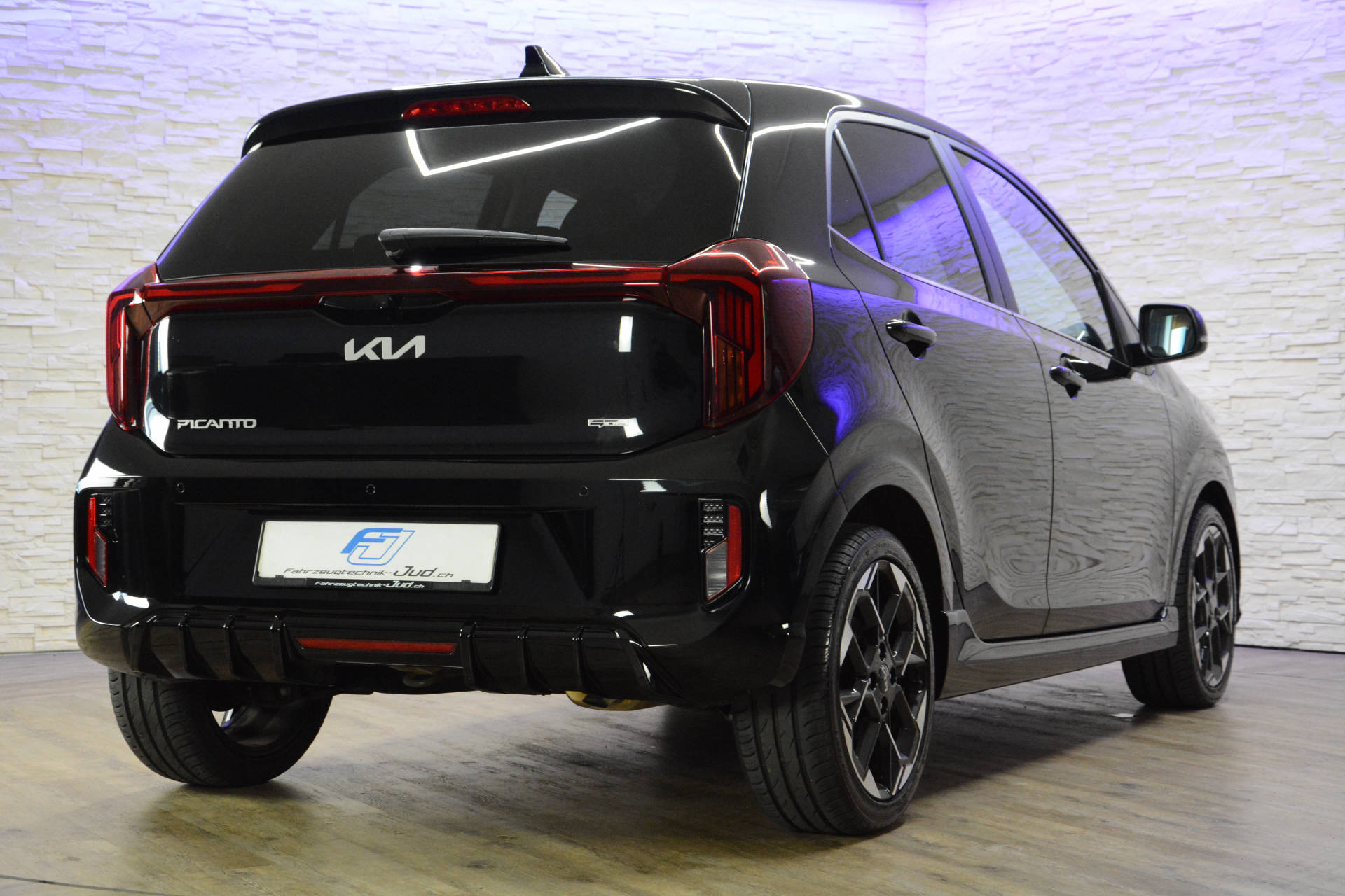 KIA Picanto 1.2 CVVT GT Line-image-4