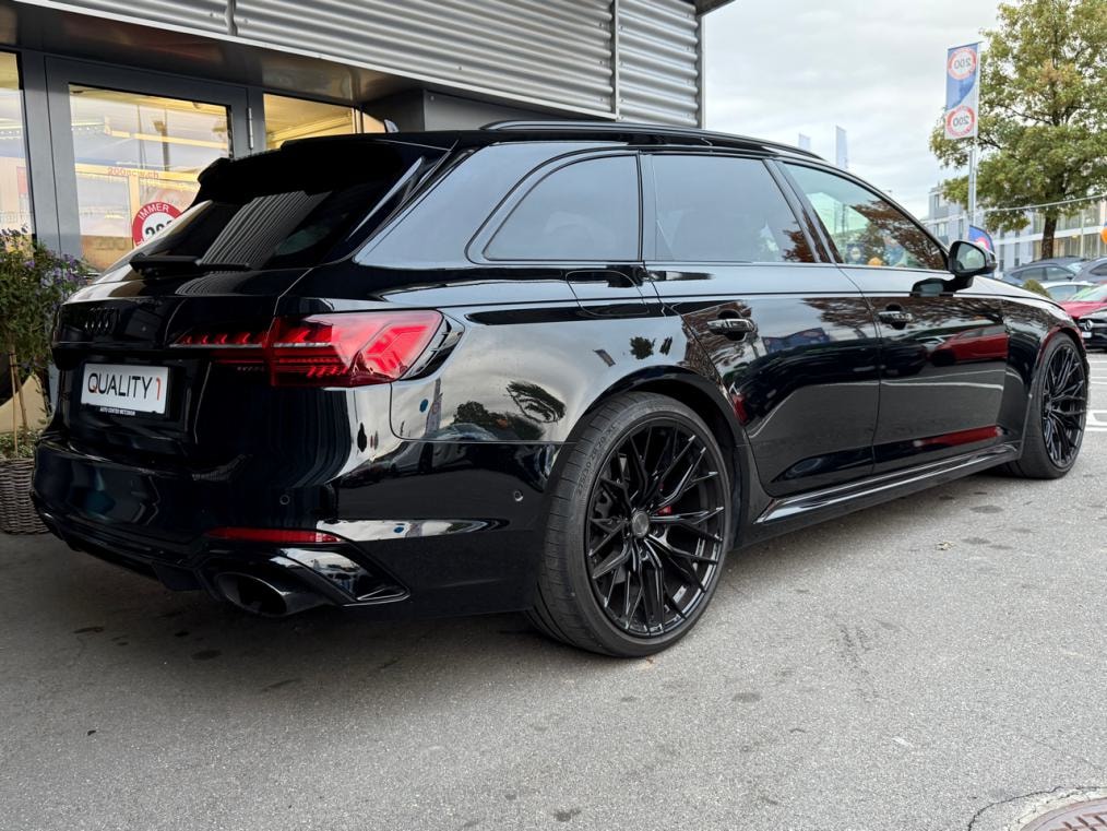 AUDI RS4 Avant quattro tiptronic-image-2