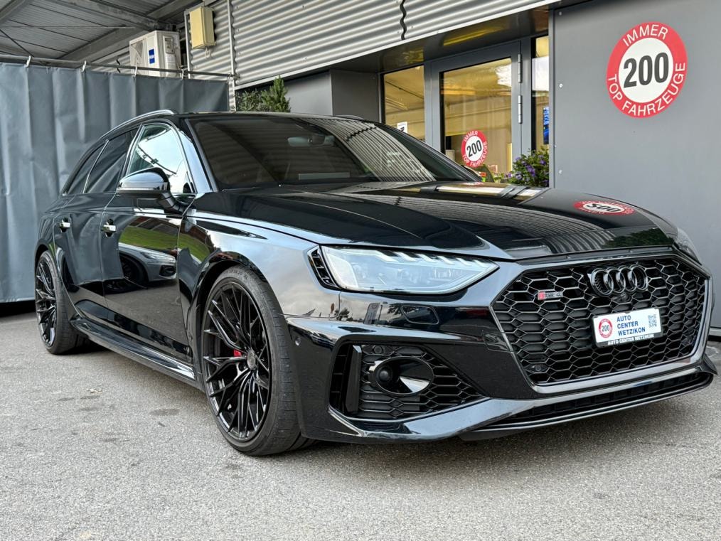 AUDI RS4 Avant quattro tiptronic-image-1