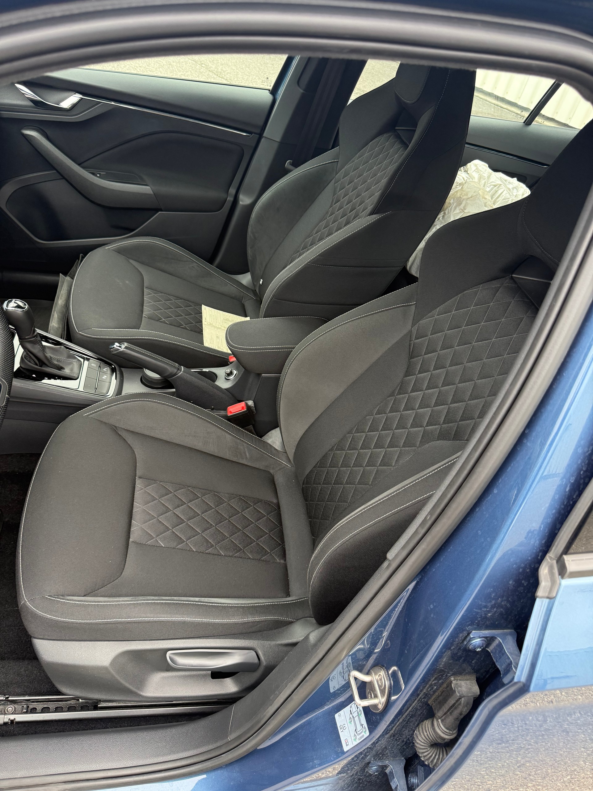 SKODA Kamiq 1.5 TSI ACT Ambition DSG-image-7
