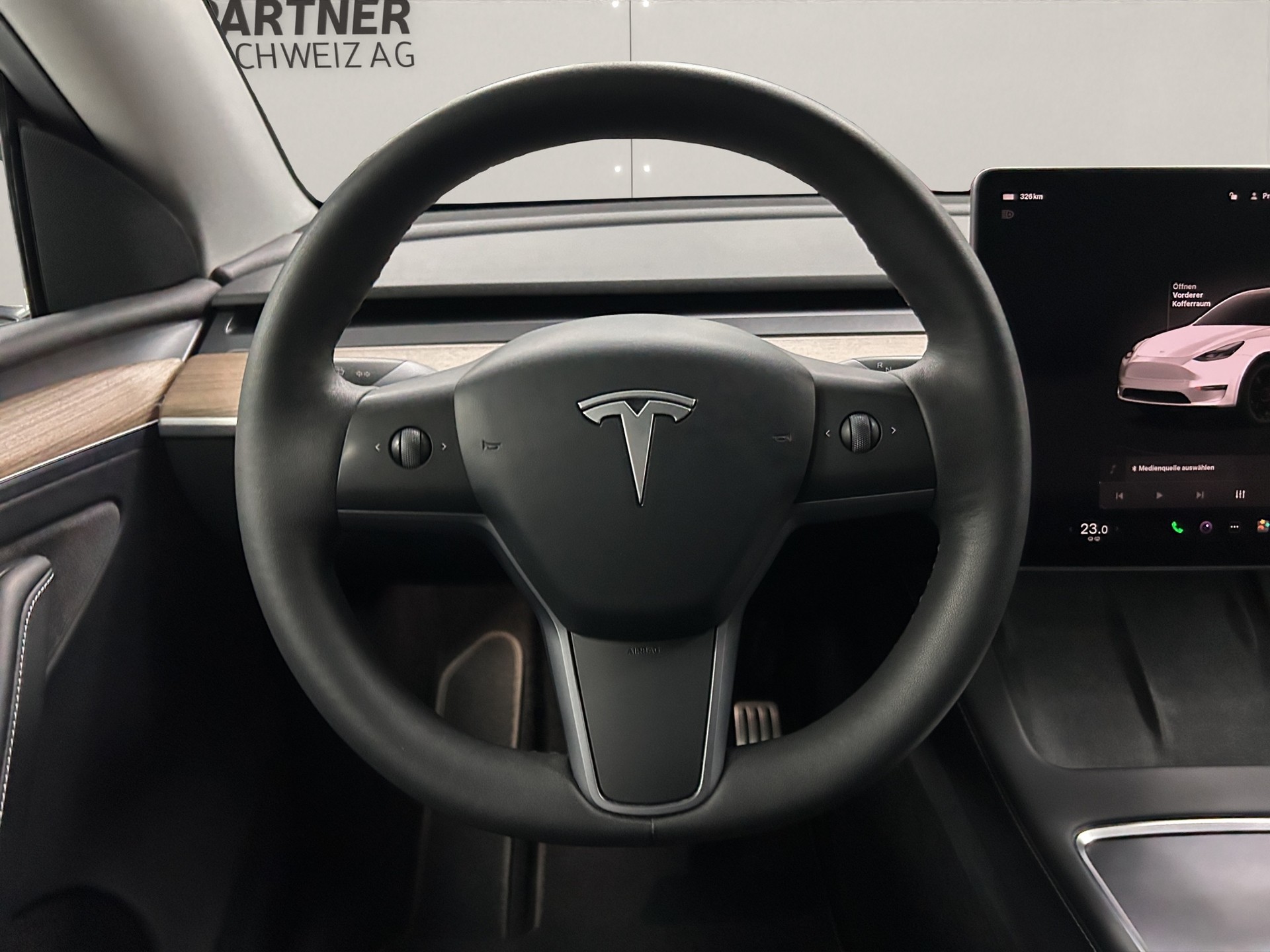 TESLA Model Y Performance / FSD / AHK / Ölins Fahrwerk-image-8