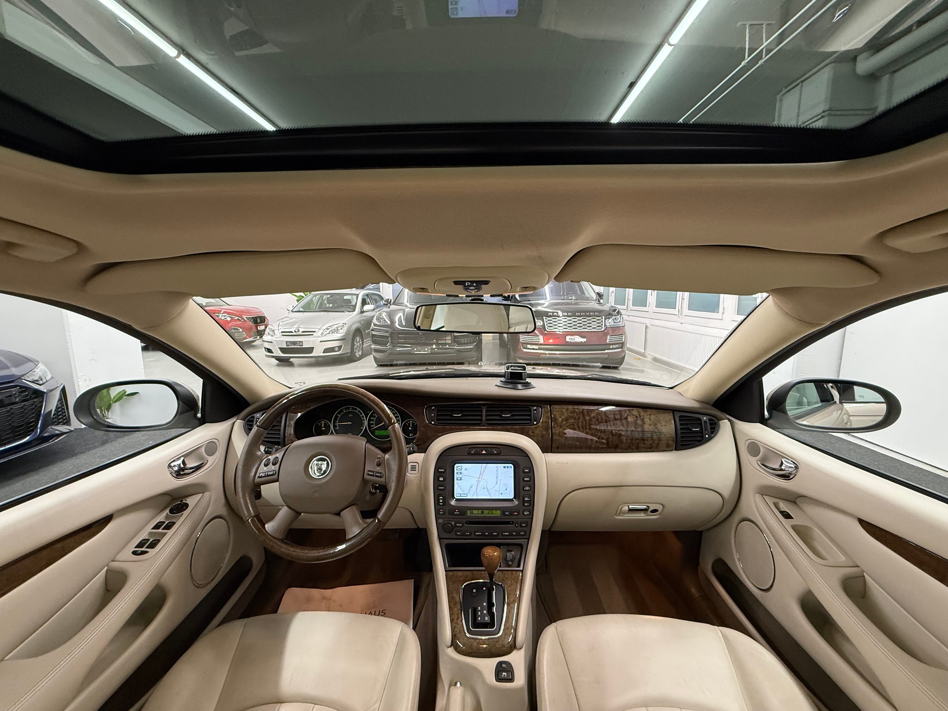 JAGUAR X-Type 3.0 V6 4X4 Executive-image-18