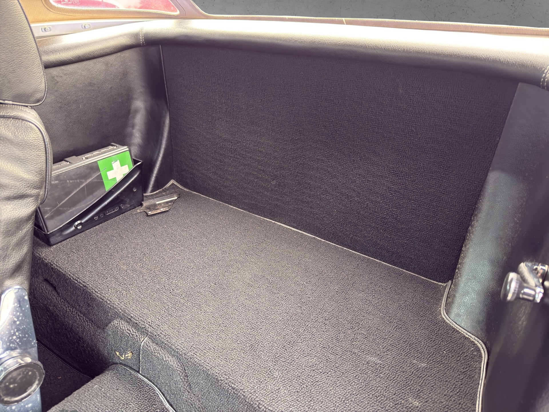 MERCEDES-BENZ SL 350-image-9