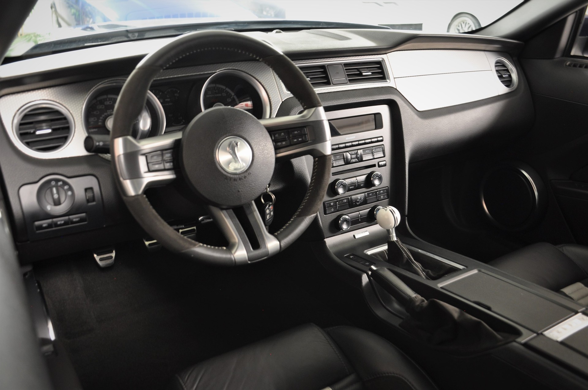 FORD MUSTANG Shelby GT 500 SVT-image-12