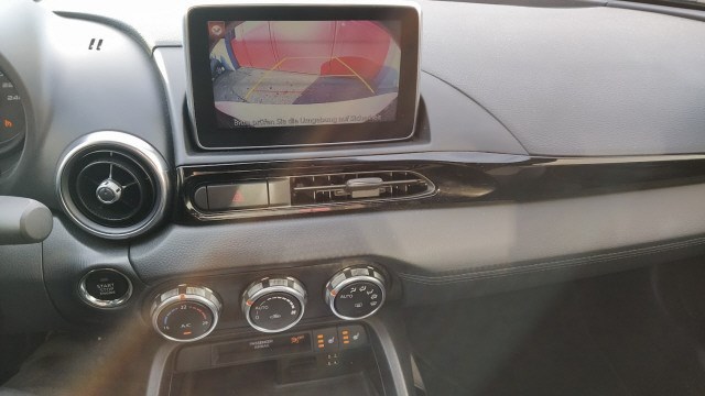 FIAT 124 Spider 1.4 TB Lusso Automatic-image-10
