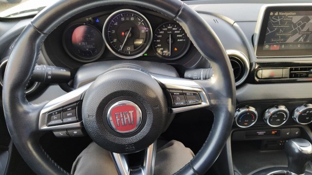 FIAT 124 Spider 1.4 TB Lusso Automatic-image-11