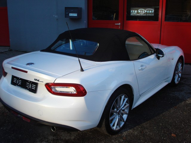 FIAT 124 Spider 1.4 TB Lusso Automatic-image-6