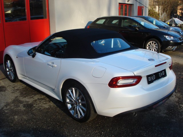 FIAT 124 Spider 1.4 TB Lusso Automatic-image-8