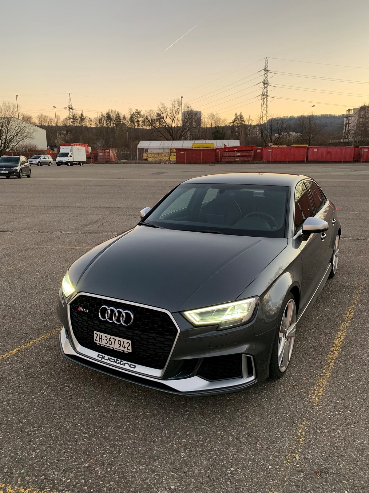 AUDI RS3 Limousine 2.5 TSI quattro S-tronic-image-0